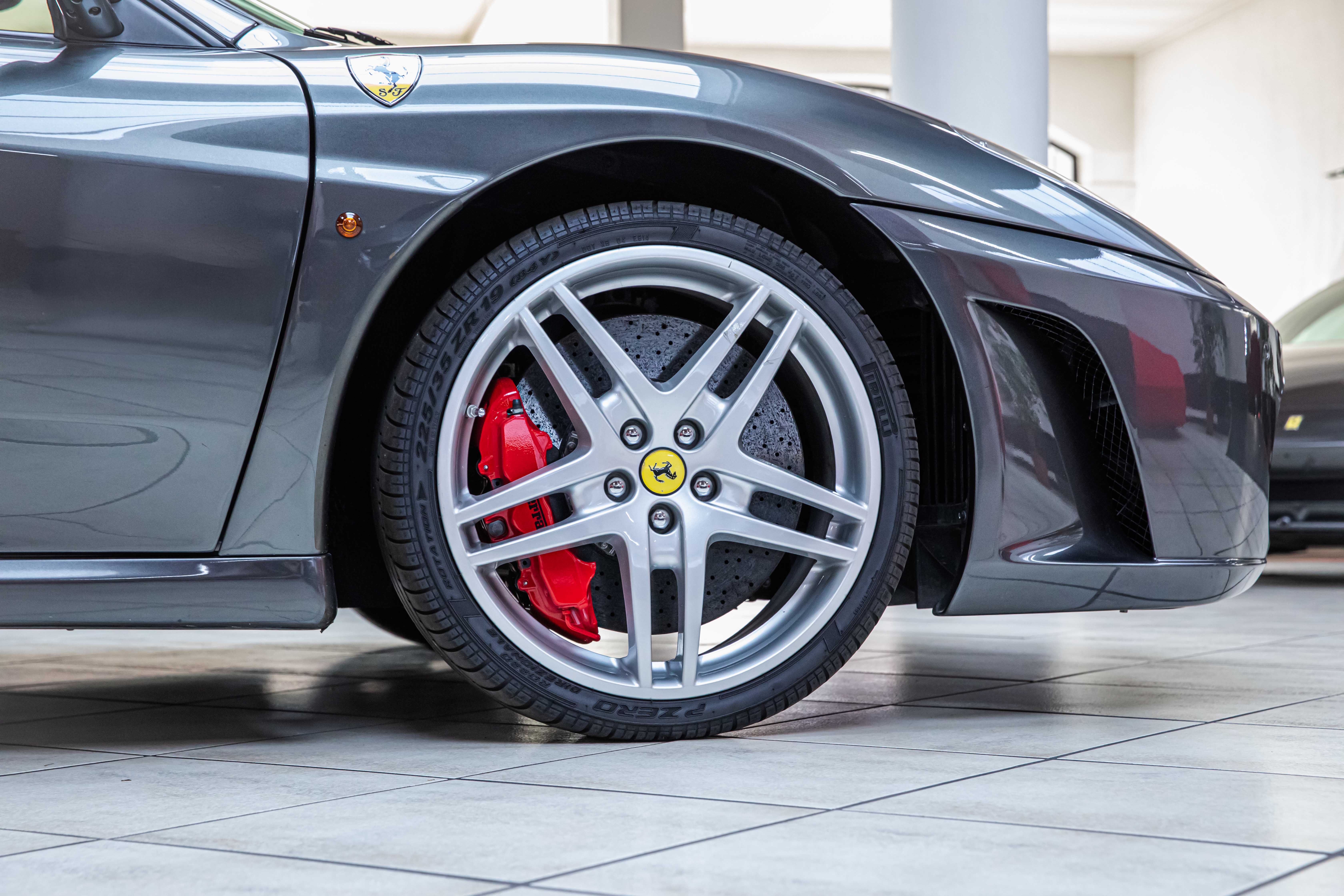 2007 Ferrari F430 Spider F1 angeboten von einem Fachhändler in Milan, Italien, Foto 15 von 20