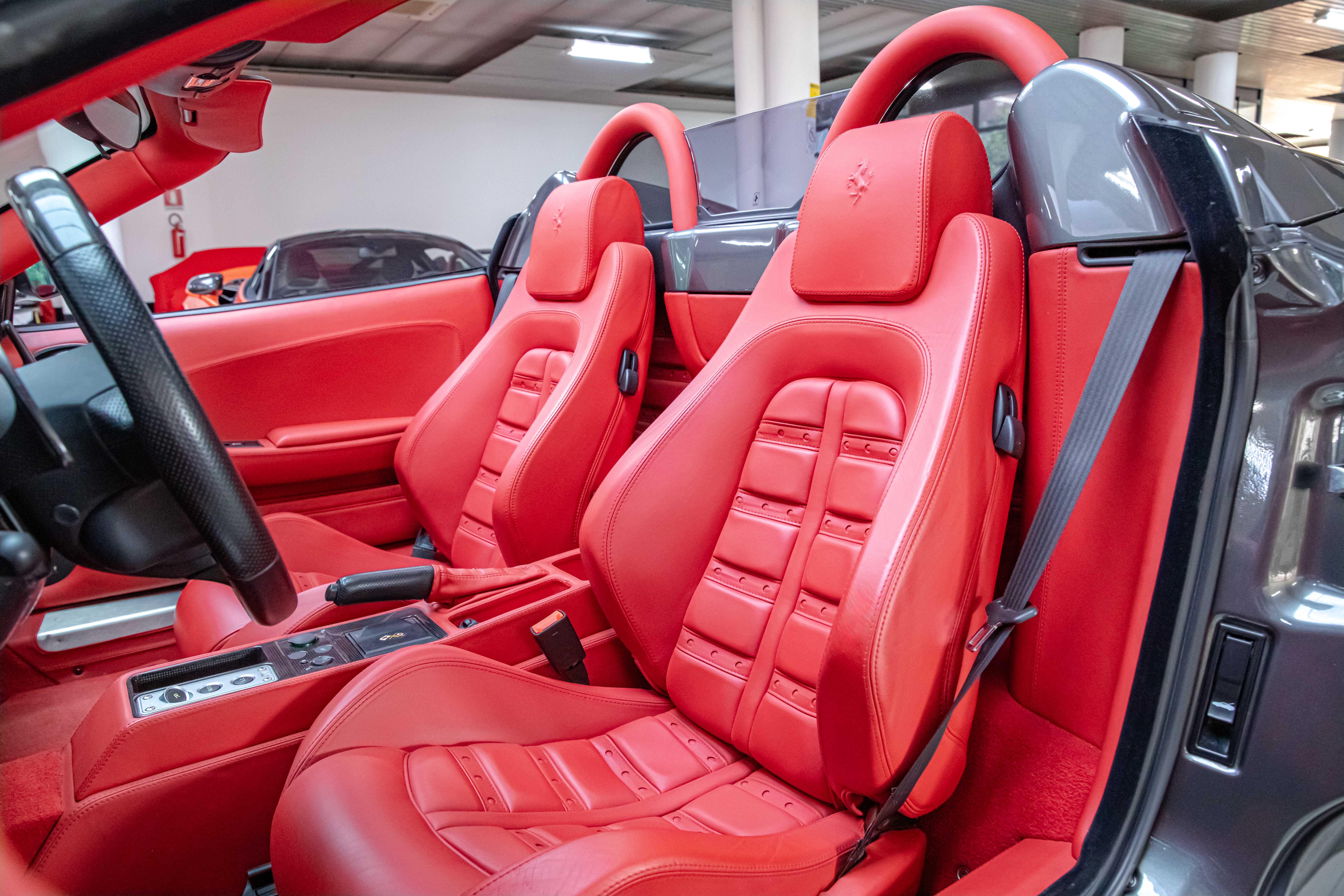 2007 Ferrari F430 Spider F1 angeboten von einem Fachhändler in Milan, Italien, Foto 20 von 20