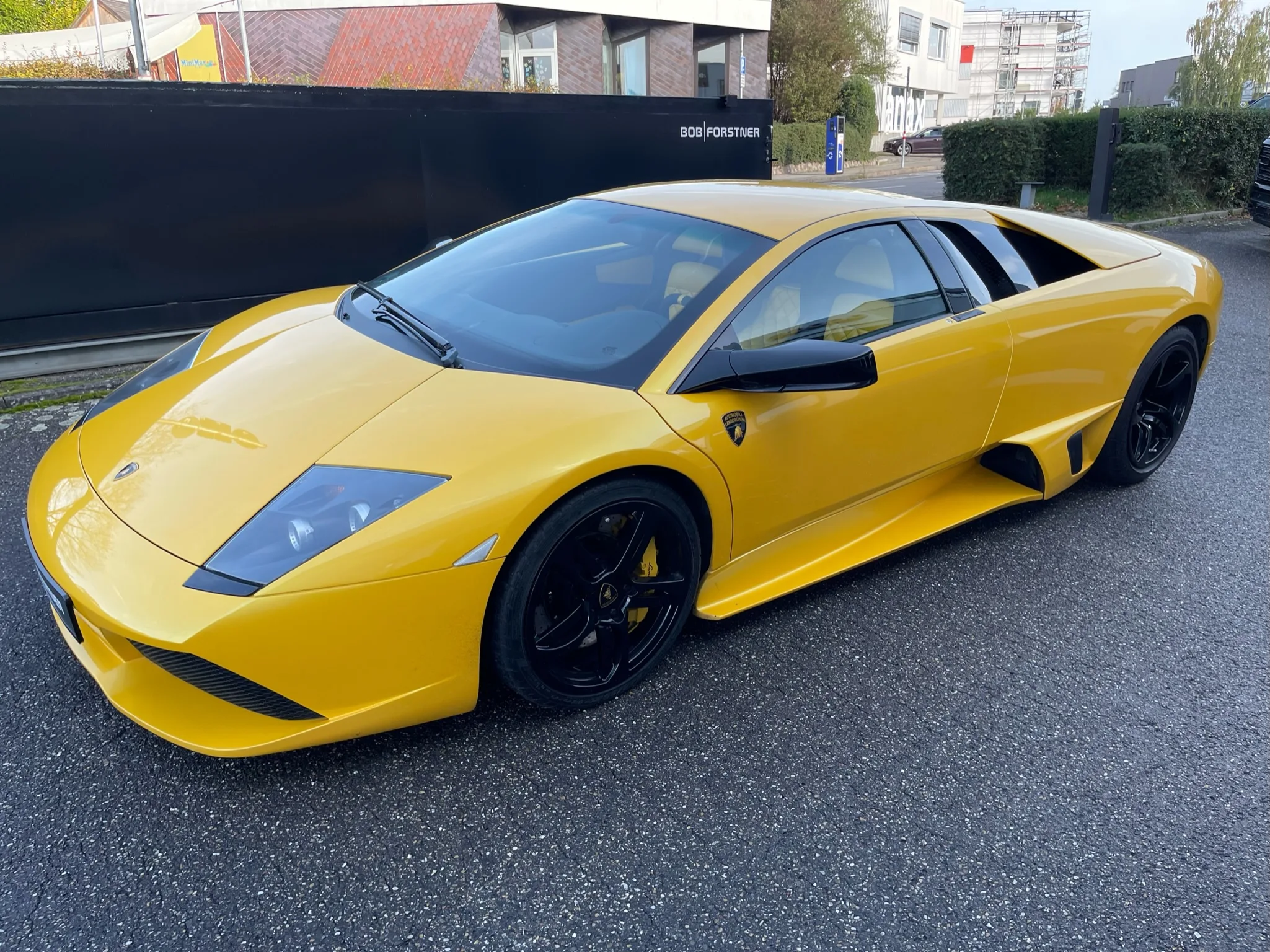 2007 Lamborghini Murciélago LP 640 proposée par un concessionnaire spécialisé à Stuttgart, Allemagne, photo principale