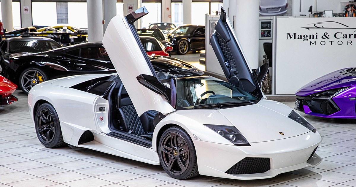 2007 Lamborghini Murciélago LP 640 Roadster proposée par un concessionnaire spécialisé à Milan, Italie, photo principale