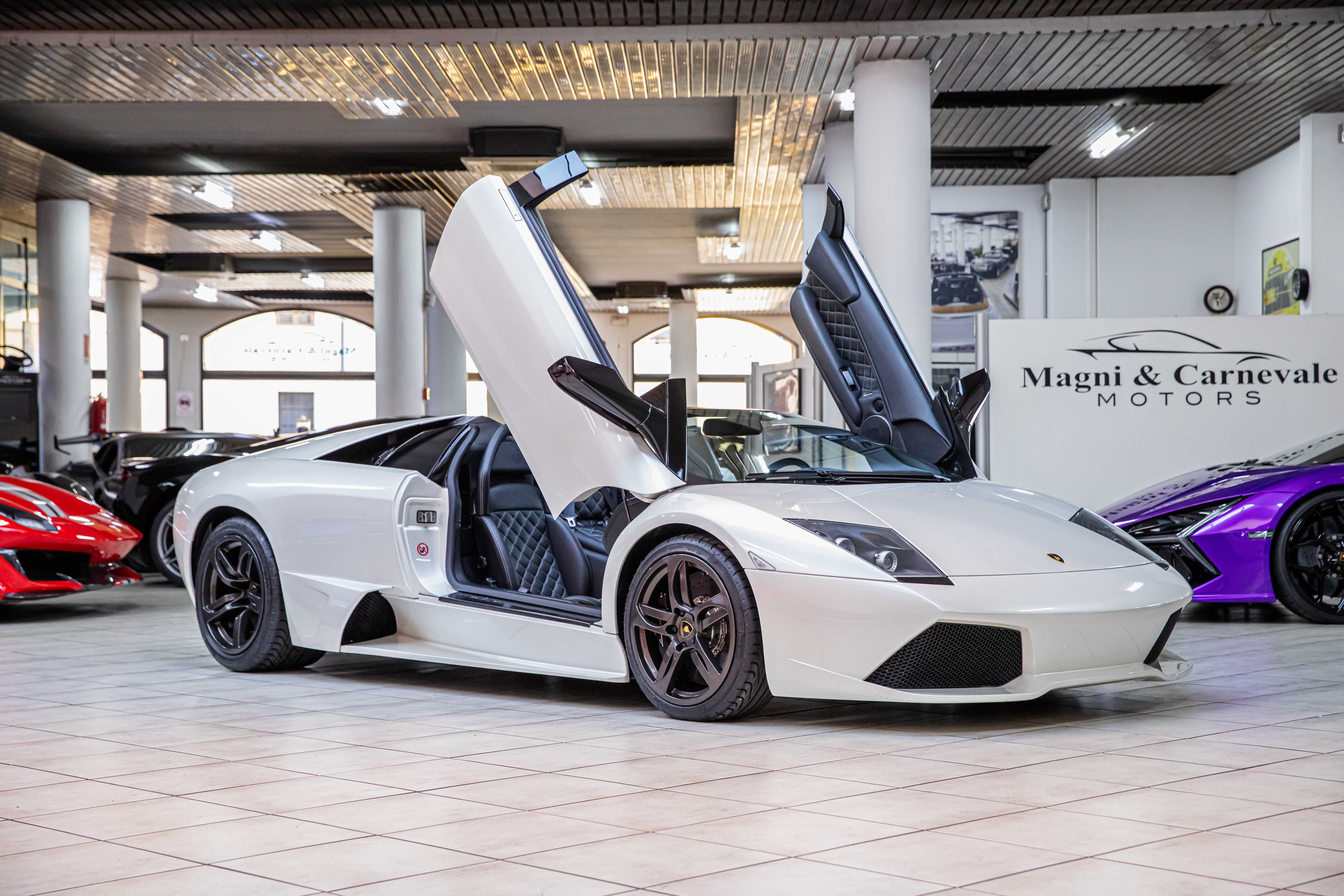 2007 Lamborghini Murciélago LP 640 Roadster proposée par un concessionnaire spécialisé à Milan, Italie, photo 7 sur 20