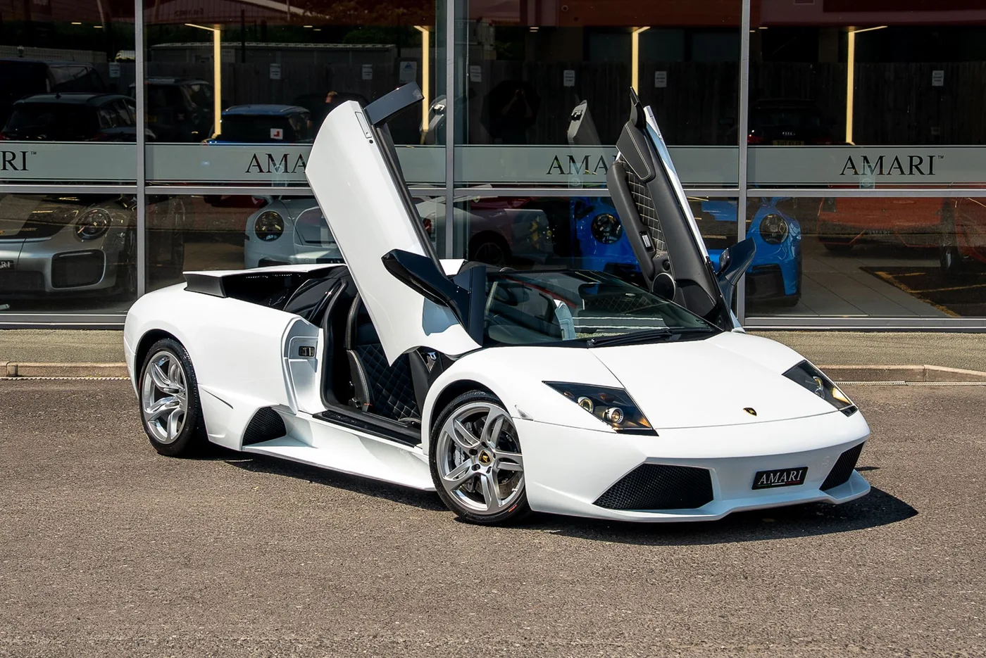 2007 Lamborghini Murciélago LP 640 Roadster proposée par un spécialiste de la supercar à Preston, Royaume-Uni, photo 2 sur 25