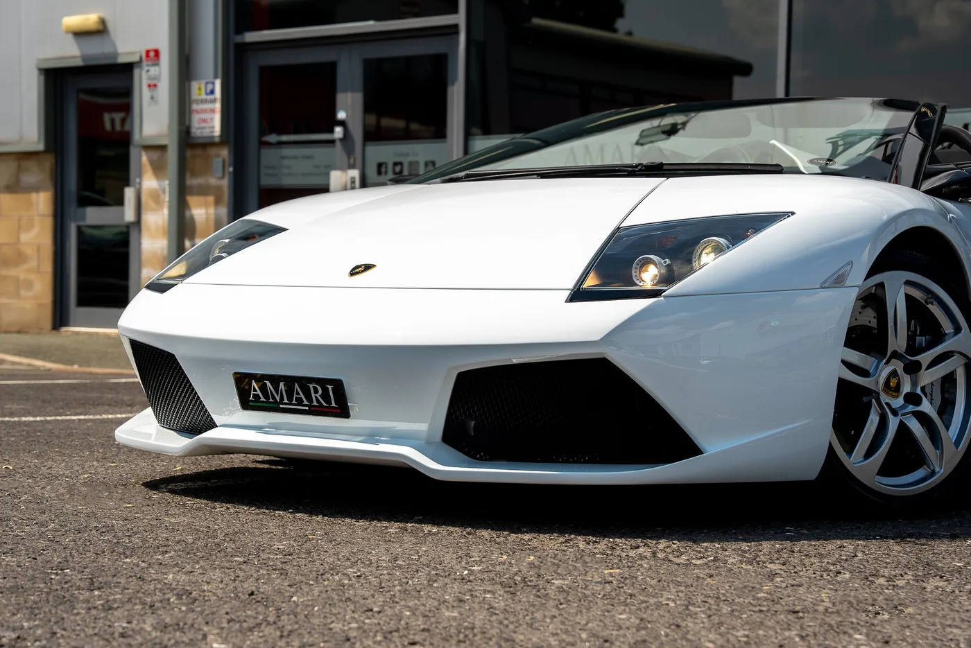 2007 Lamborghini Murciélago LP 640 Roadster proposée par un spécialiste de la supercar à Preston, Royaume-Uni, photo 12 sur 25