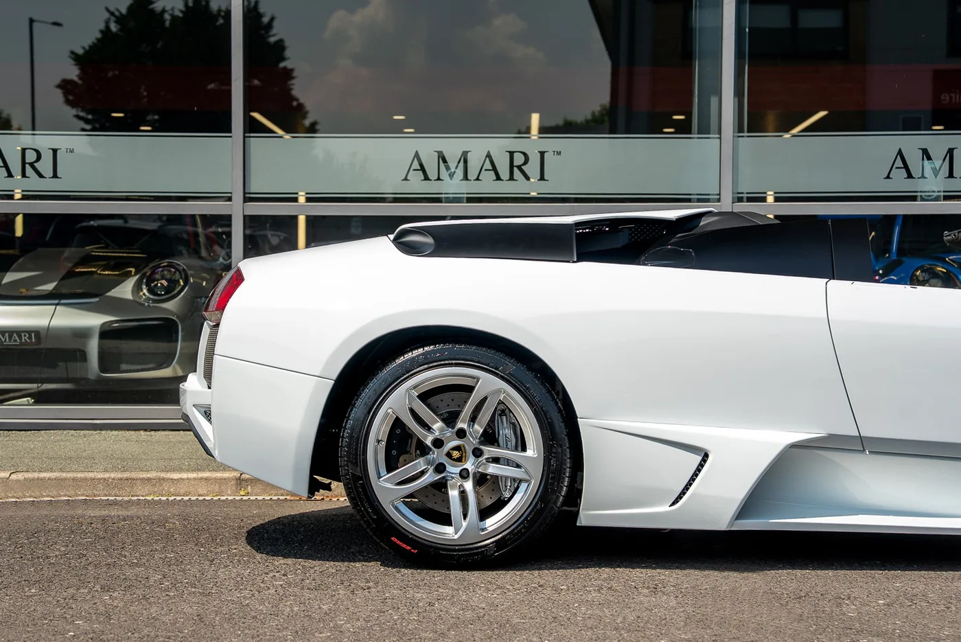 2007 Lamborghini Murciélago LP 640 Roadster proposée par un spécialiste de la supercar à Preston, Royaume-Uni, photo 15 sur 25