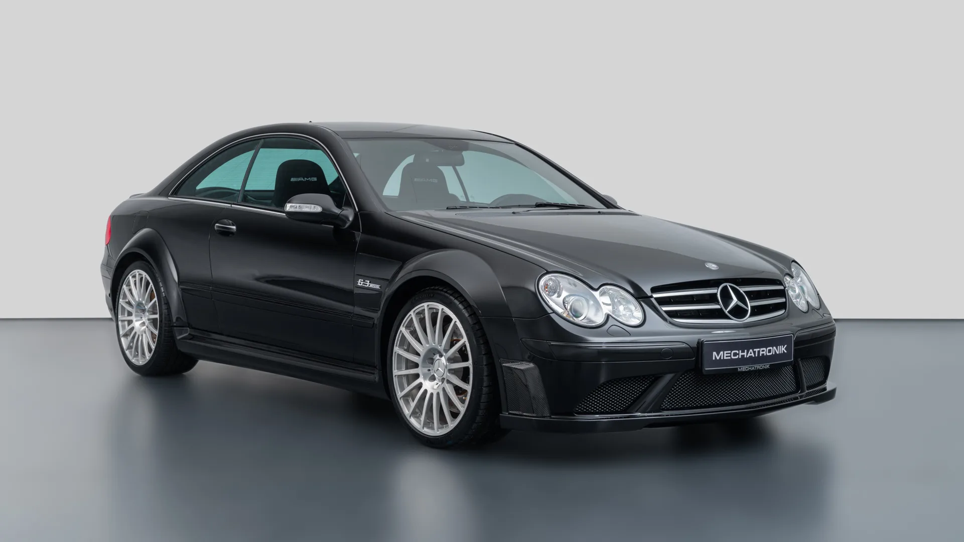2007 Mercedes-AMG CLK 63 Black Series proposée par un concessionnaire spécialisé à Pleidelsheim, Allemagne, photo principale