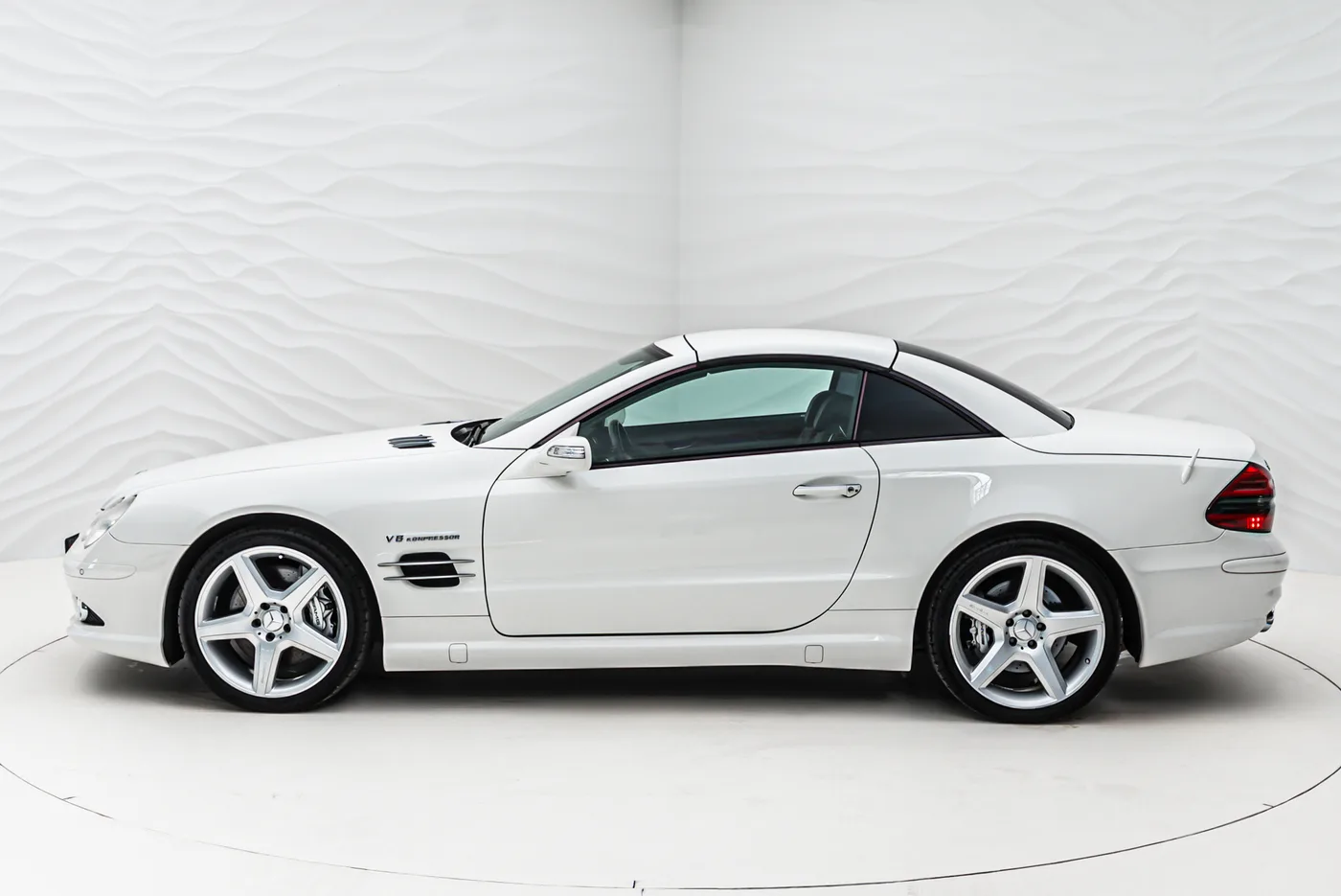 2007 Mercedes-AMG SL 55 proposée par un concessionnaire spécialisé à Sengenthal, Allemagne, photo 3 sur 10
