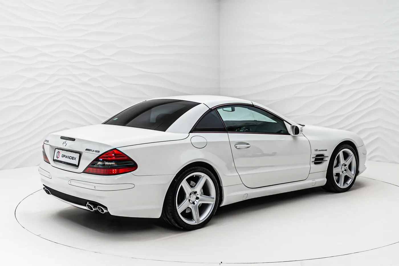 2007 Mercedes-AMG SL 55 proposée par un concessionnaire spécialisé à Sengenthal, Allemagne, photo 6 sur 10