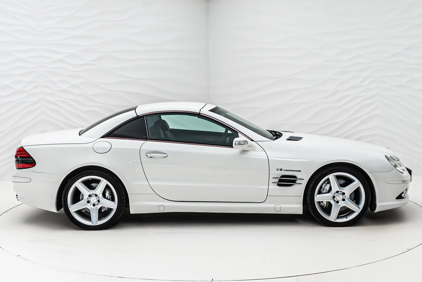 2007 Mercedes-AMG SL 55 proposée par un concessionnaire spécialisé à Sengenthal, Allemagne, photo 7 sur 10