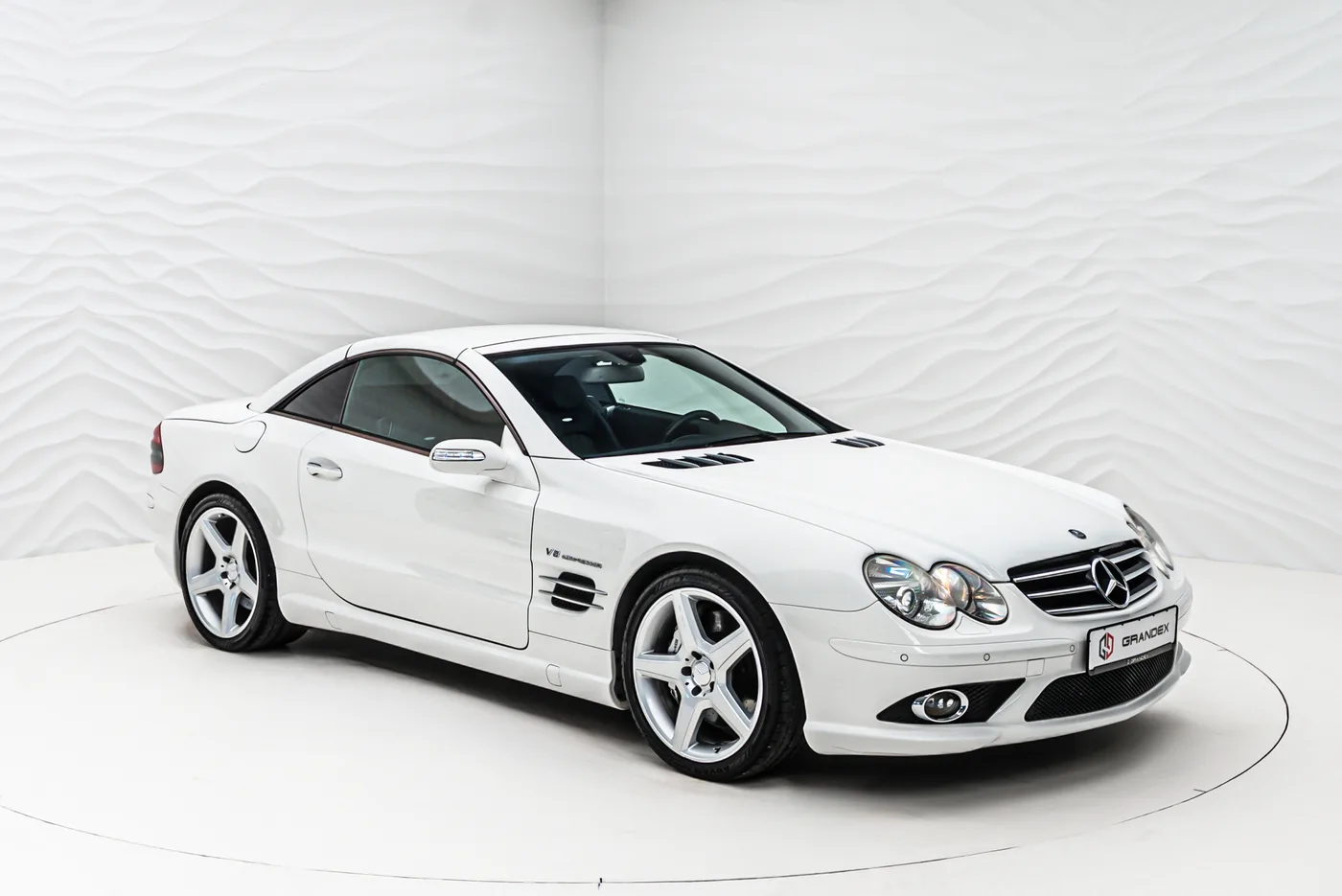 2007 Mercedes-AMG SL 55 proposée par un concessionnaire spécialisé à Sengenthal, Allemagne, photo 8 sur 10