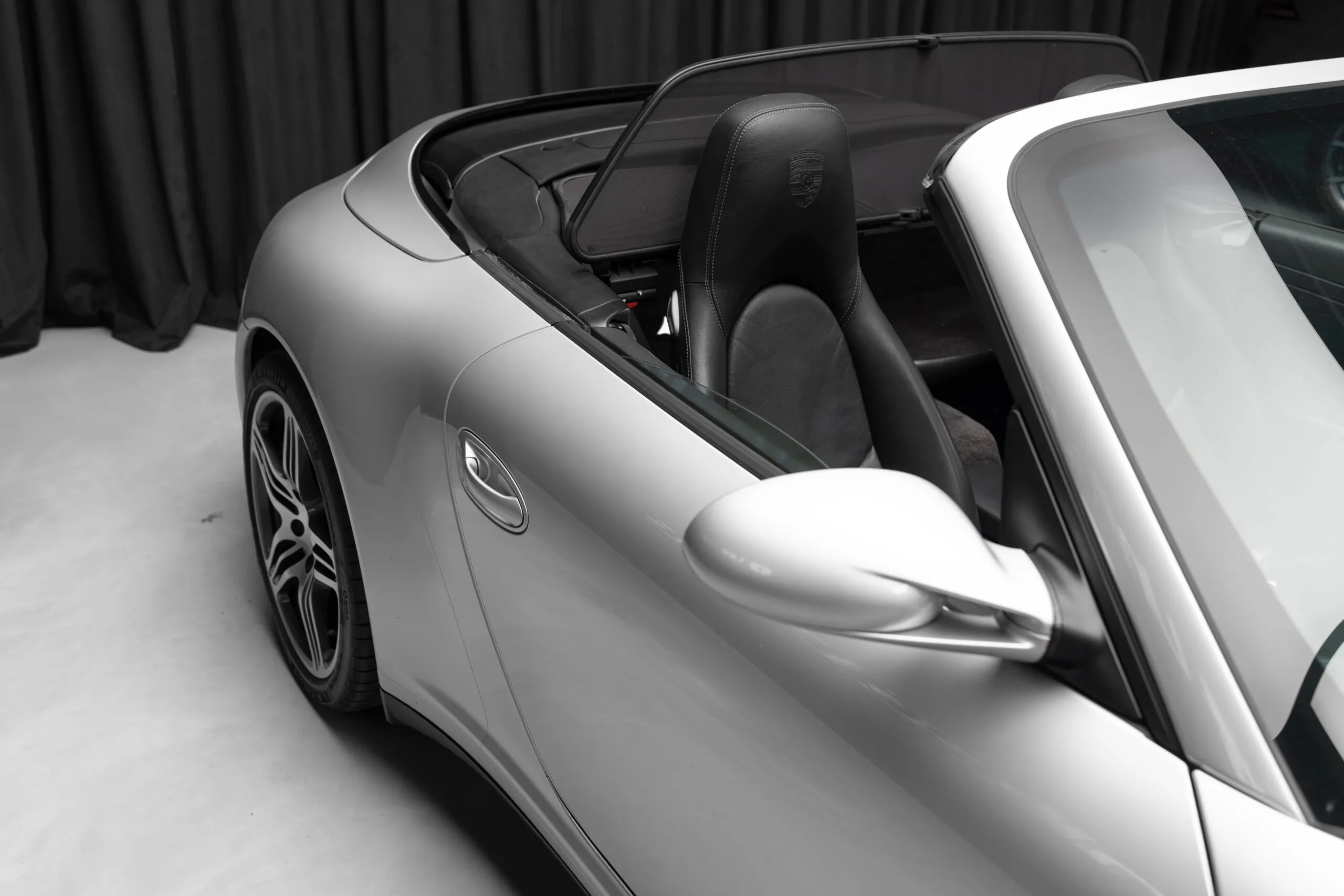2007 Porsche 911 Carrera 4S Cabriolet, 4/27