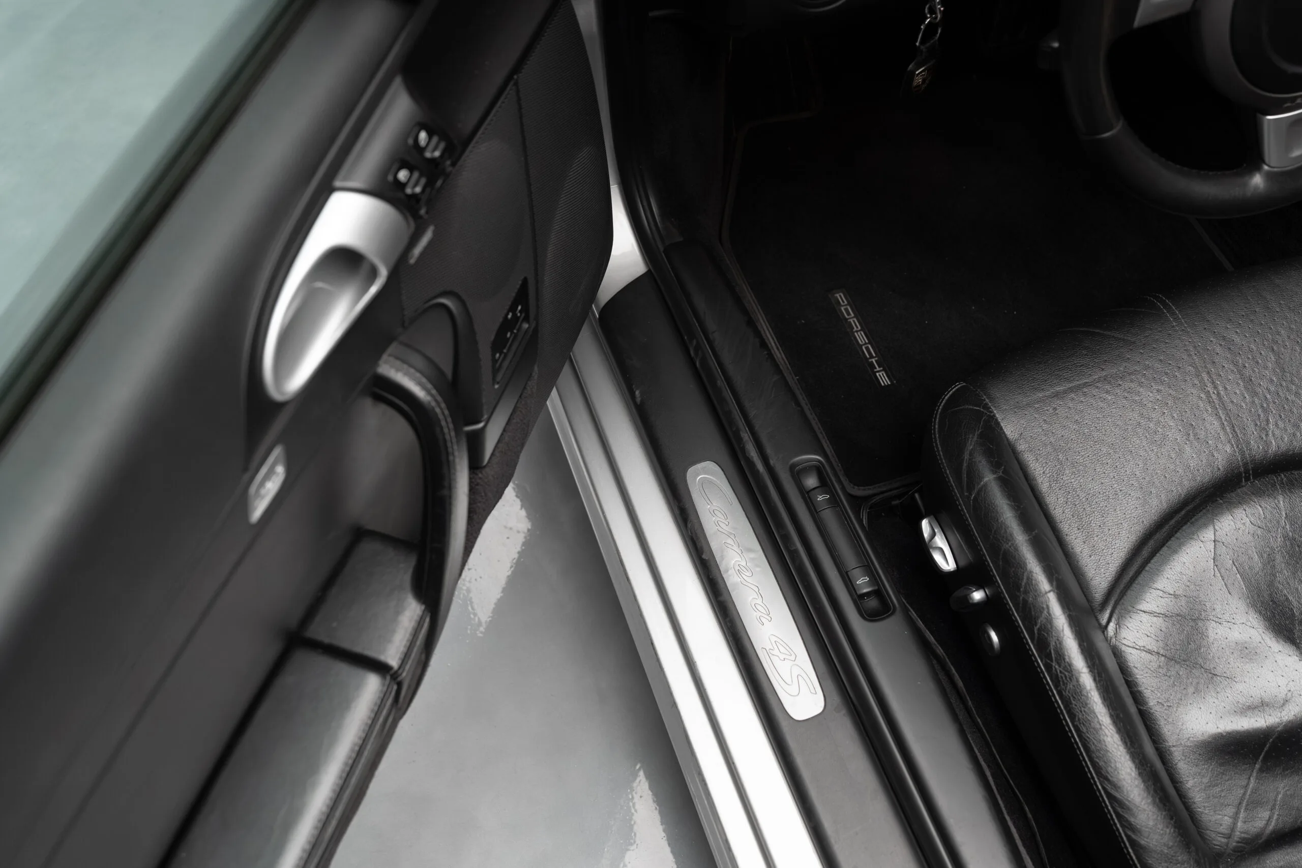 2007 Porsche 911 Carrera 4S Cabriolet, 11/27