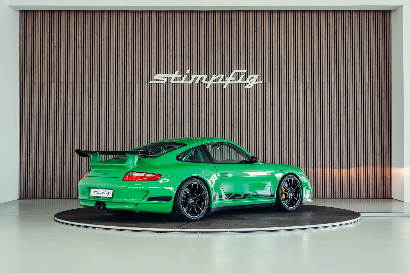 2007 Porsche 911 GT3 RS offered by a collector car specialist in Stuttgart, Germany, photo 5 of 25