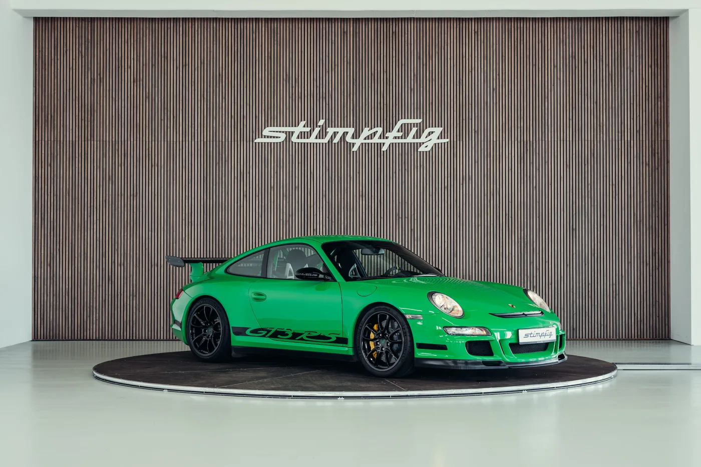 2007 Porsche 911 GT3 RS offered by a collector car specialist in Stuttgart, Germany, photo 7 of 25