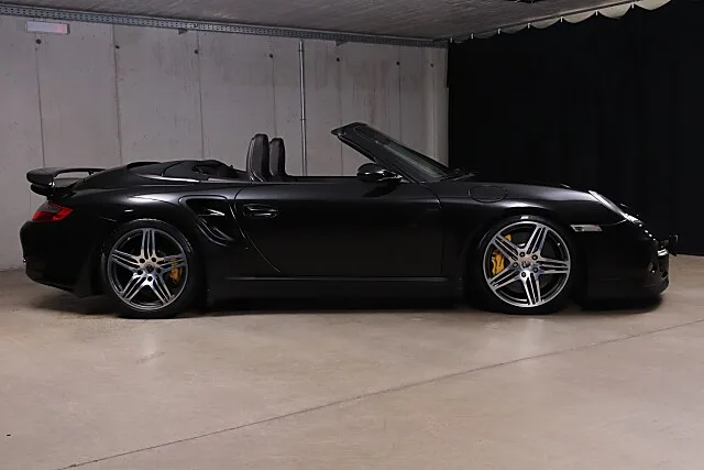 2007 Porsche 911 Turbo Cabriolet, 5/30