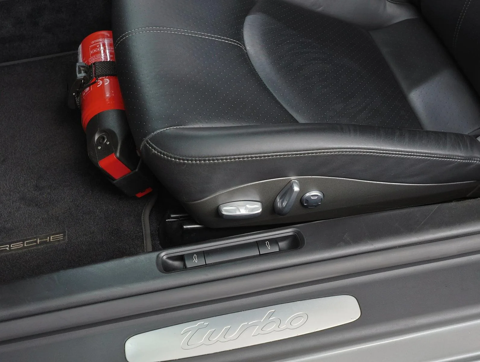 2007 Porsche 911 Turbo, 10/27