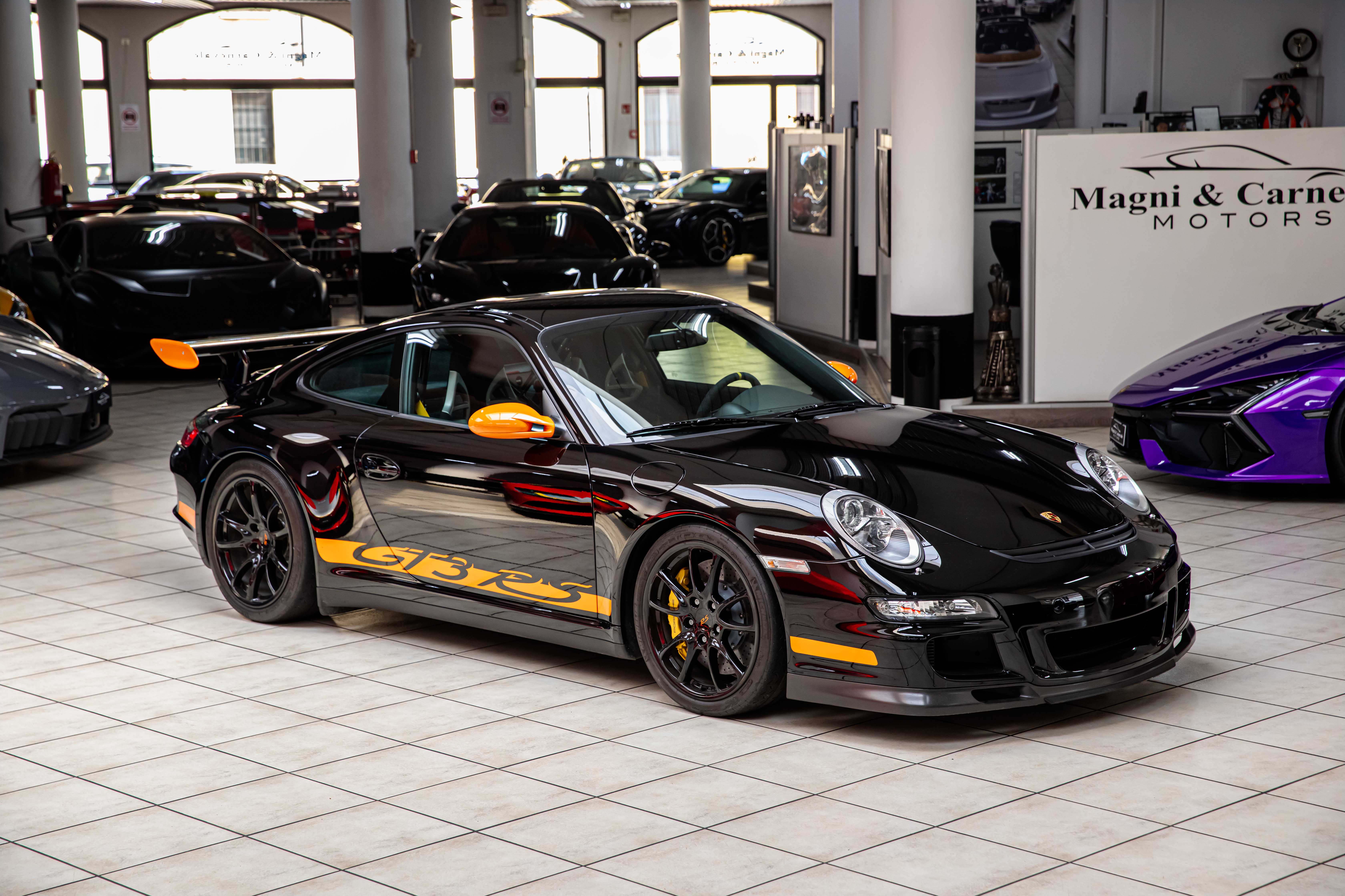 2007 Porsche 911 GT3 RS offered by a specialist dealer in Milan, Italy, photo 2 of 20