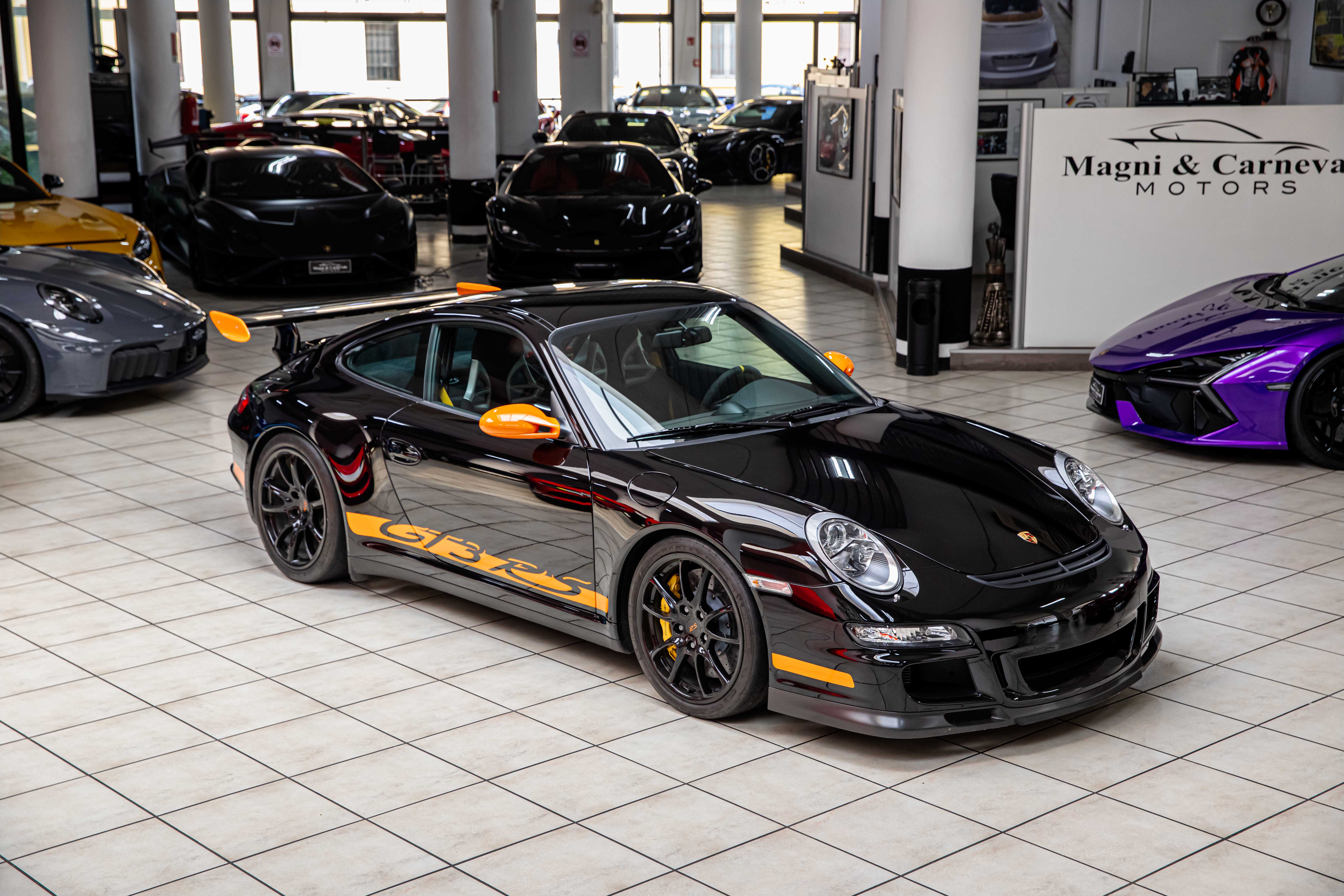 2007 Porsche 911 GT3 RS offered by a specialist dealer in Milan, Italy, photo 5 of 20