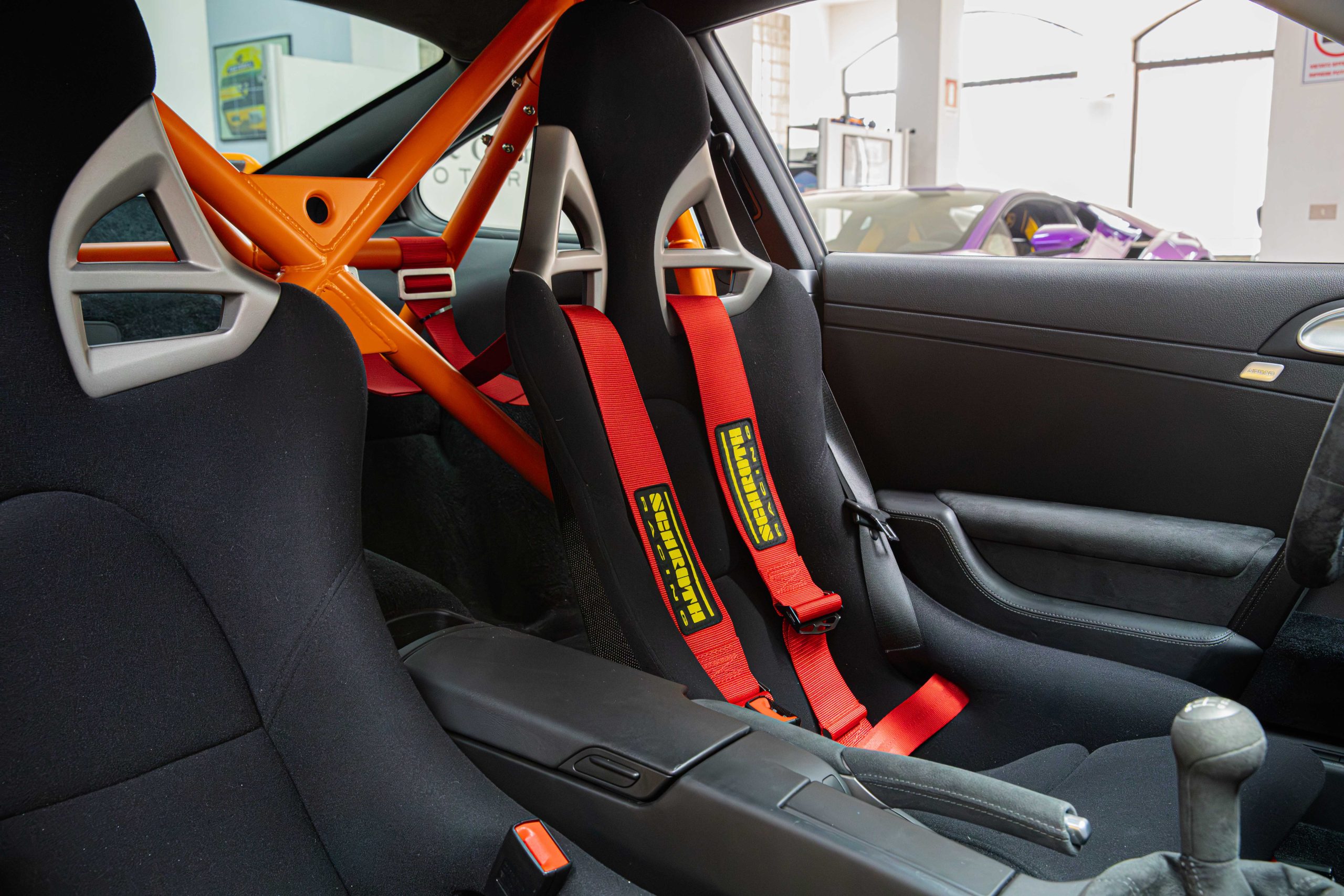 2007 Porsche 911 GT3 RS proposée par un concessionnaire spécialisé à Milan, Italie, photo 3 sur 20