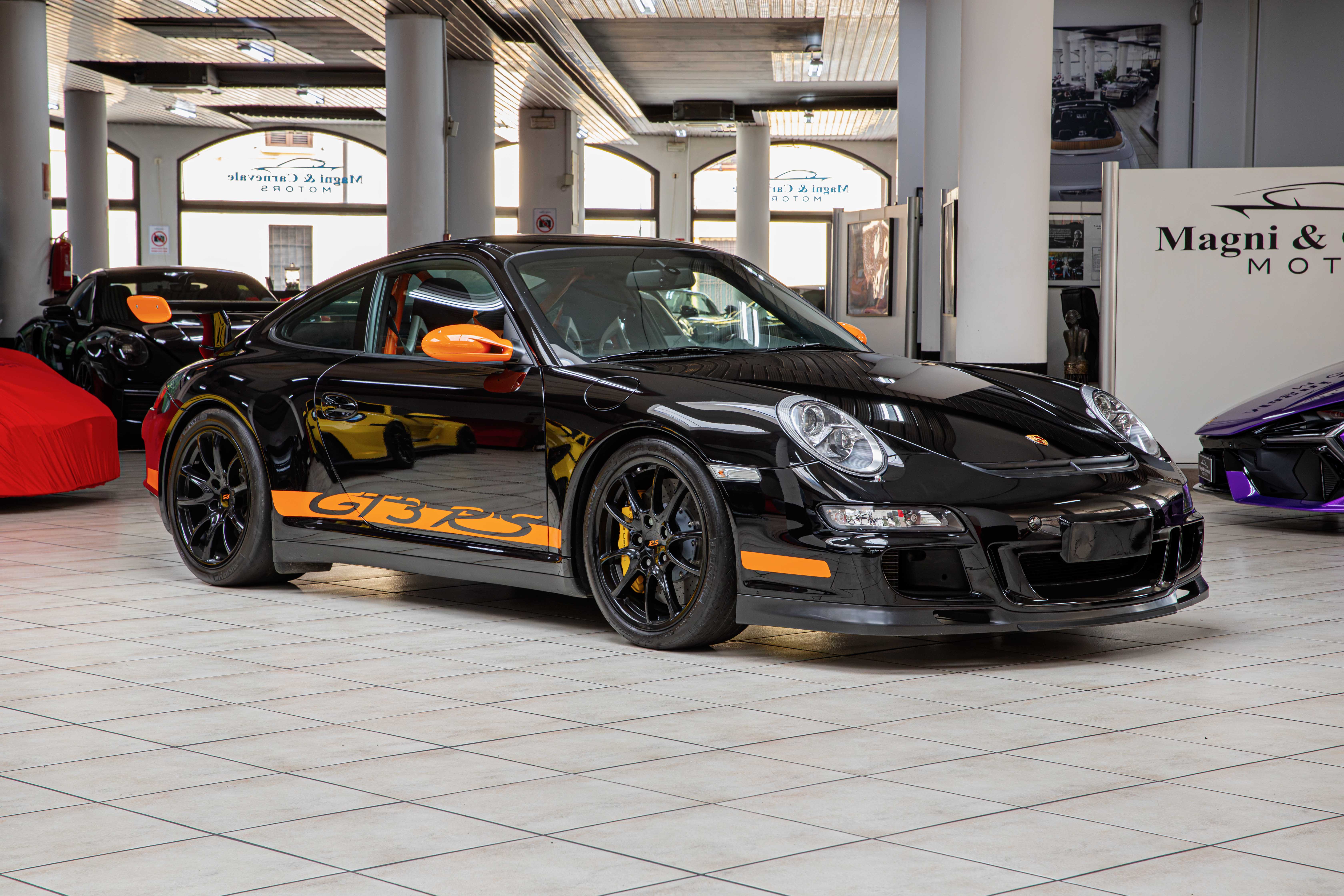 2007 Porsche 911 GT3 RS proposée par un concessionnaire spécialisé à Milan, Italie, photo 4 sur 20