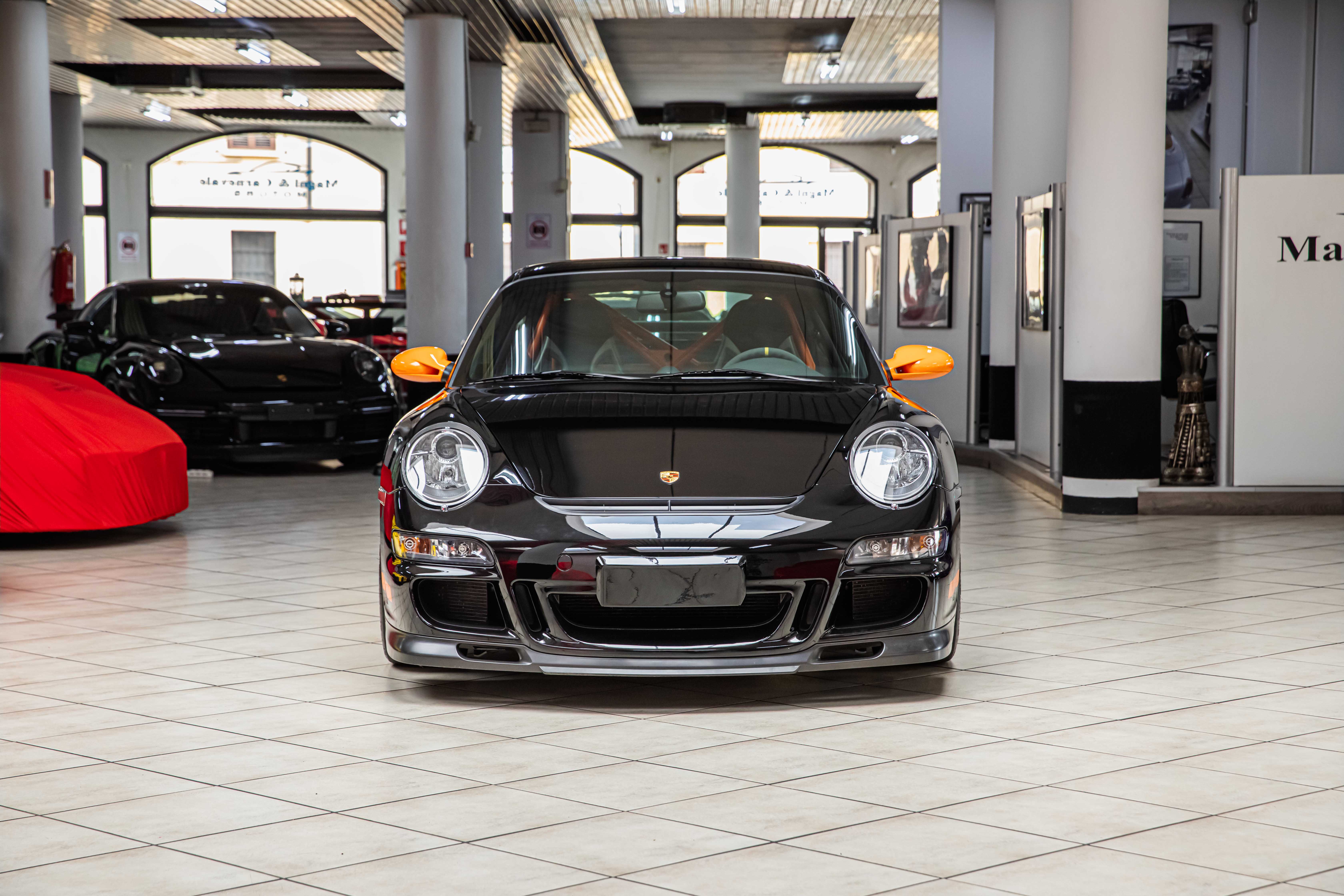 2007 Porsche 911 GT3 RS proposée par un concessionnaire spécialisé à Milan, Italie, photo 6 sur 20