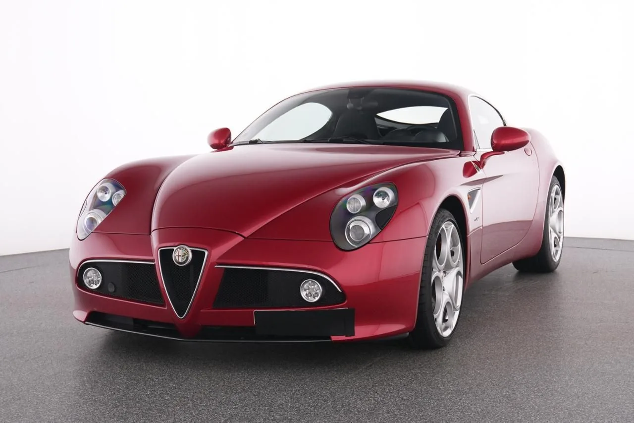 2008 Alfa Romeo 8C Competizione angeboten von einem Supersportwagenhändler in Münster, Deutschland, Hauptfoto