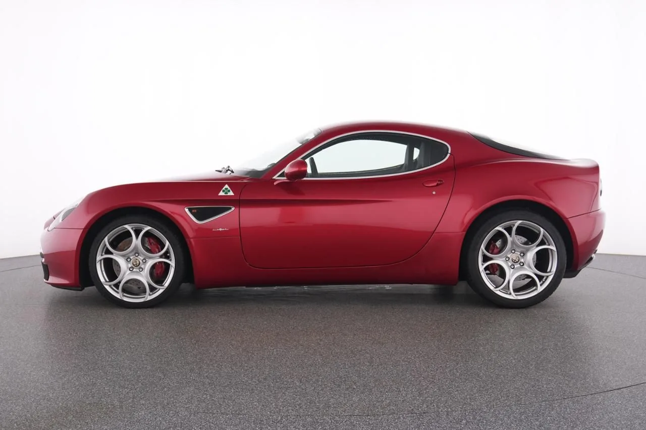 2008 Alfa Romeo 8C Competizione, 5/29