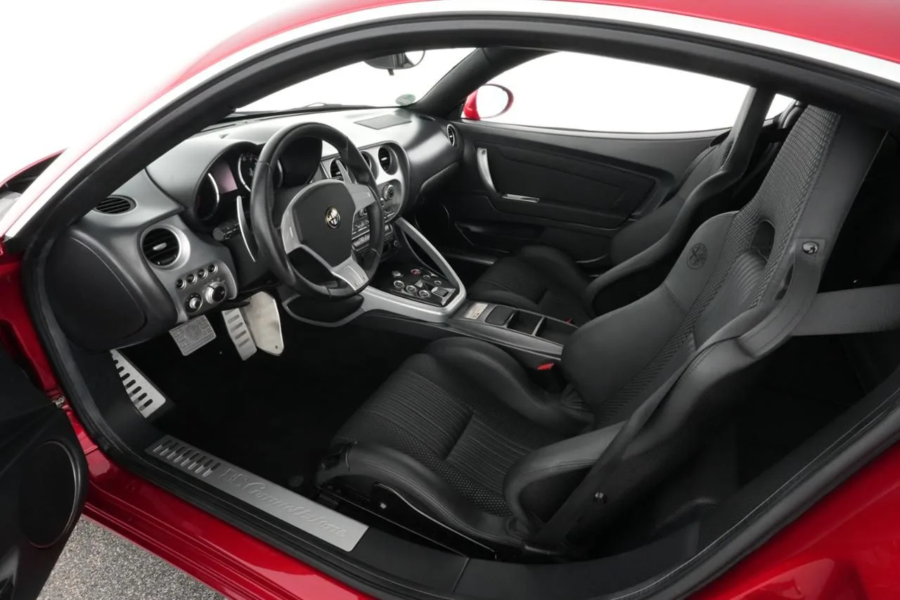 2008 Alfa Romeo 8C Competizione, 18/29