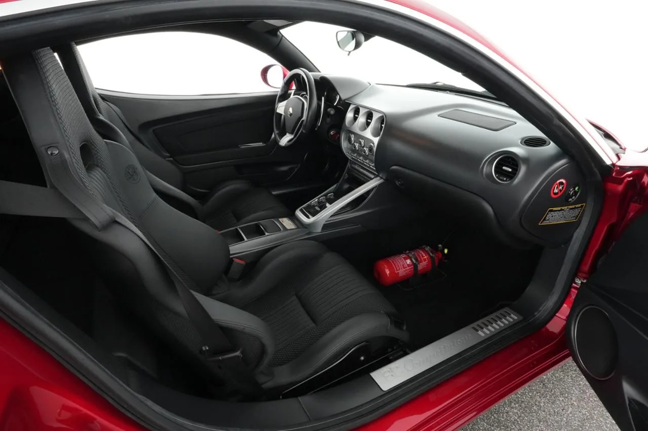 2008 Alfa Romeo 8C Competizione, 24/29