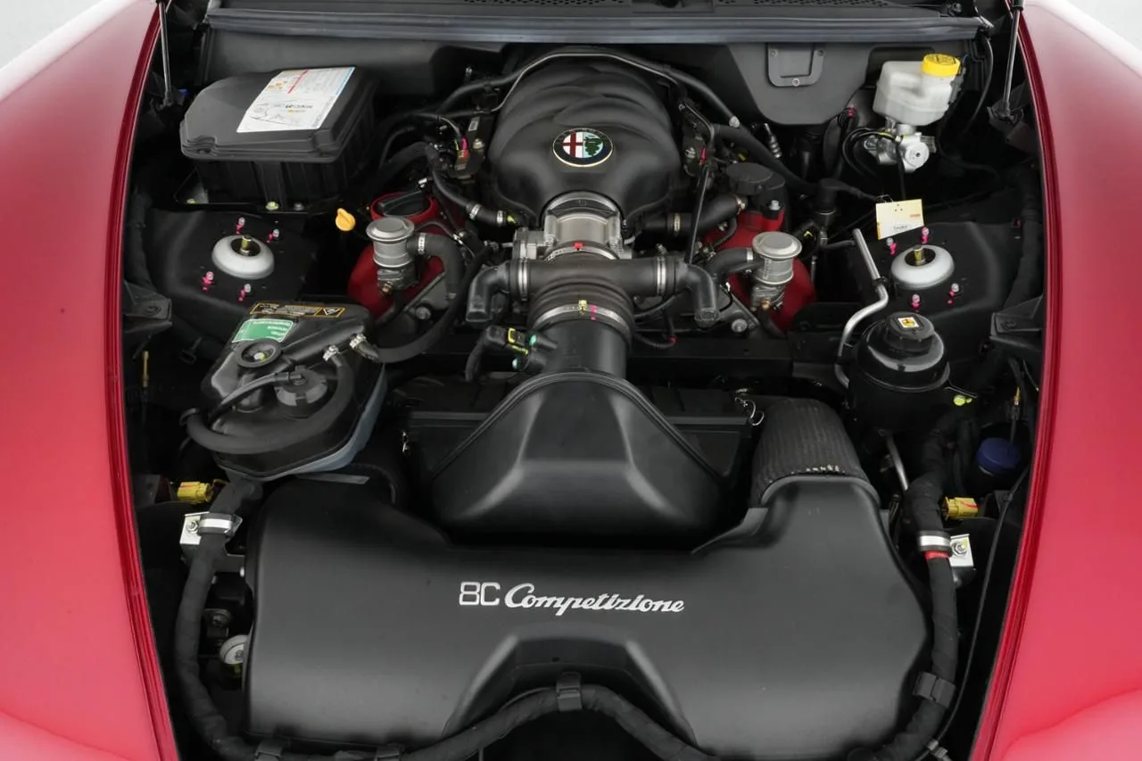 2008 Alfa Romeo 8C Competizione, 26/29