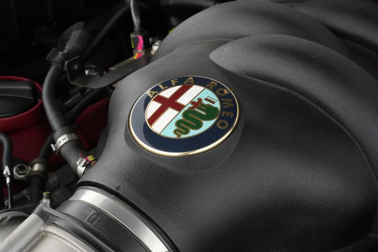 2008 Alfa Romeo 8C Competizione, 27/29
