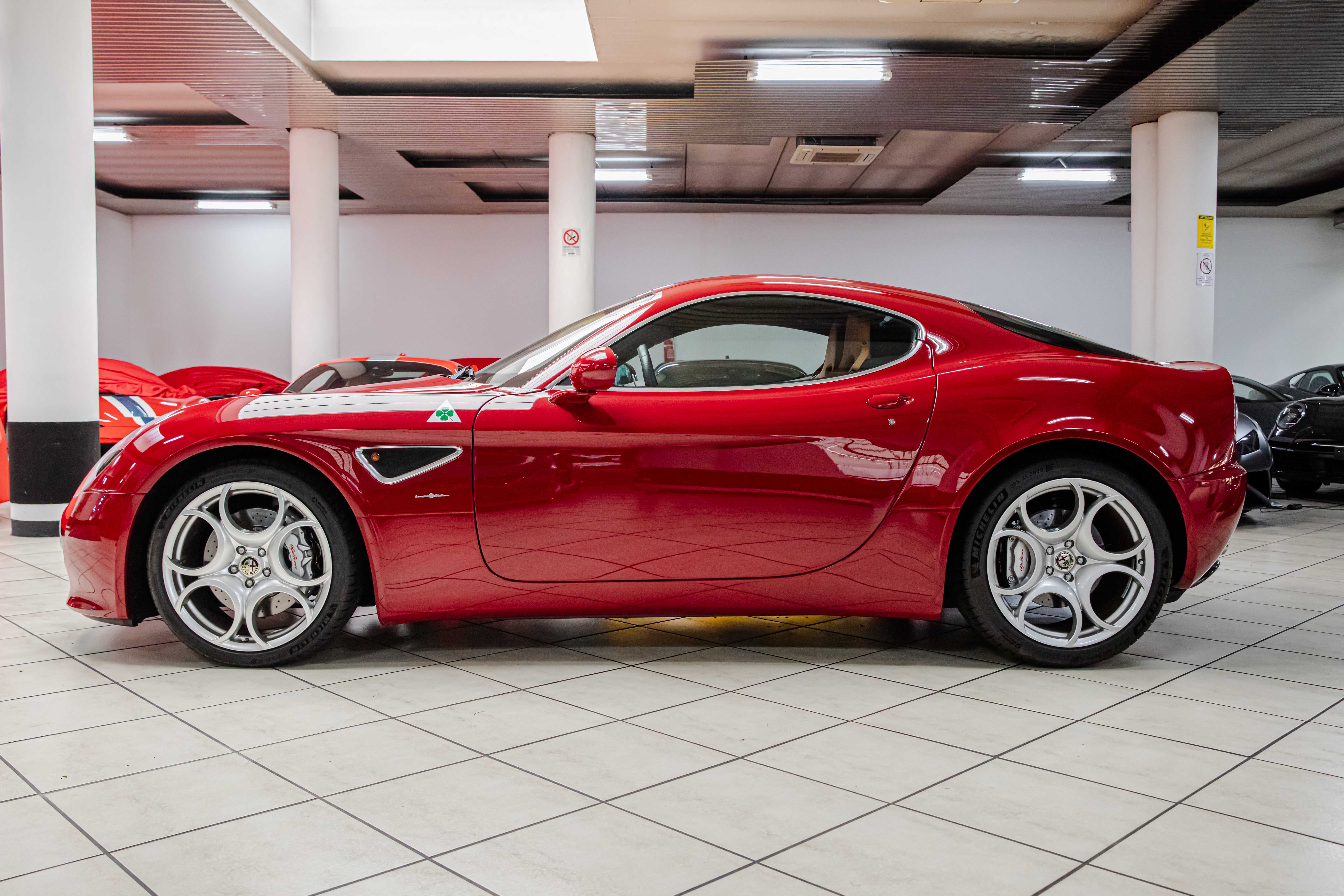 2008 Alfa Romeo 8C Competizione angeboten von einem Fachhändler in Milan, Italien, Foto 10 von 20
