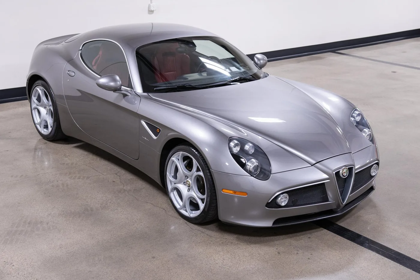 2008 Alfa Romeo 8C Competizione sold by a specialist dealer in Costa Mesa, United States, photo 11 of 15