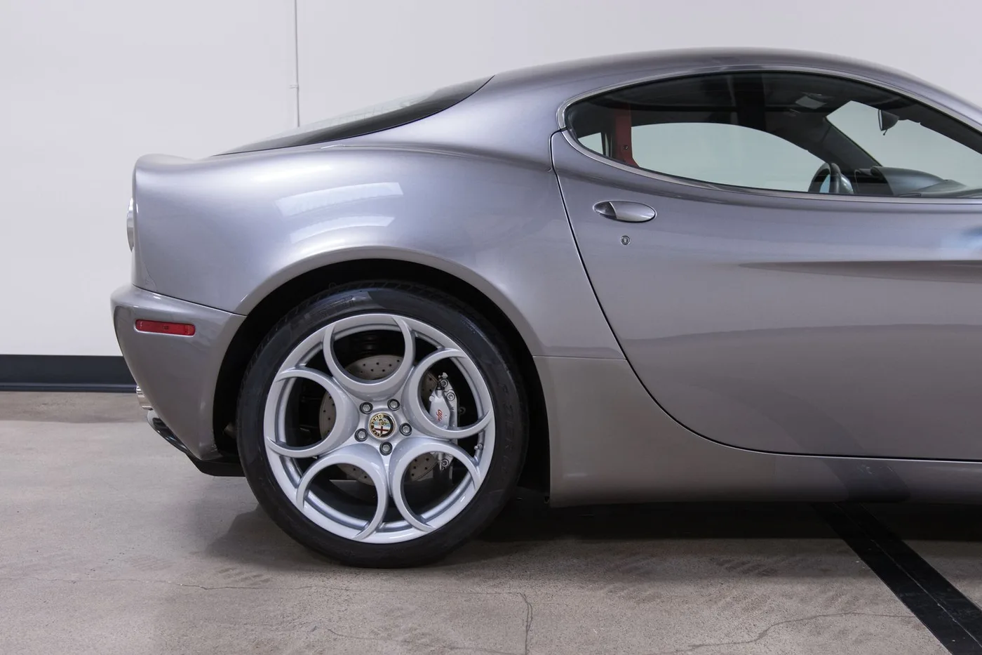 2008 Alfa Romeo 8C Competizione sold by a specialist dealer in Costa Mesa, United States, photo 15 of 15