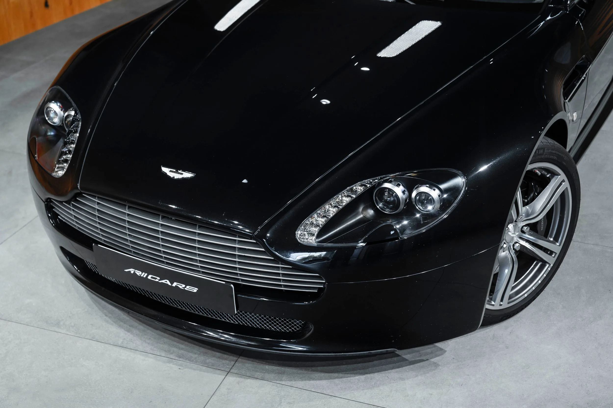 2008 Aston Martin V8 Vantage N400, 4/23