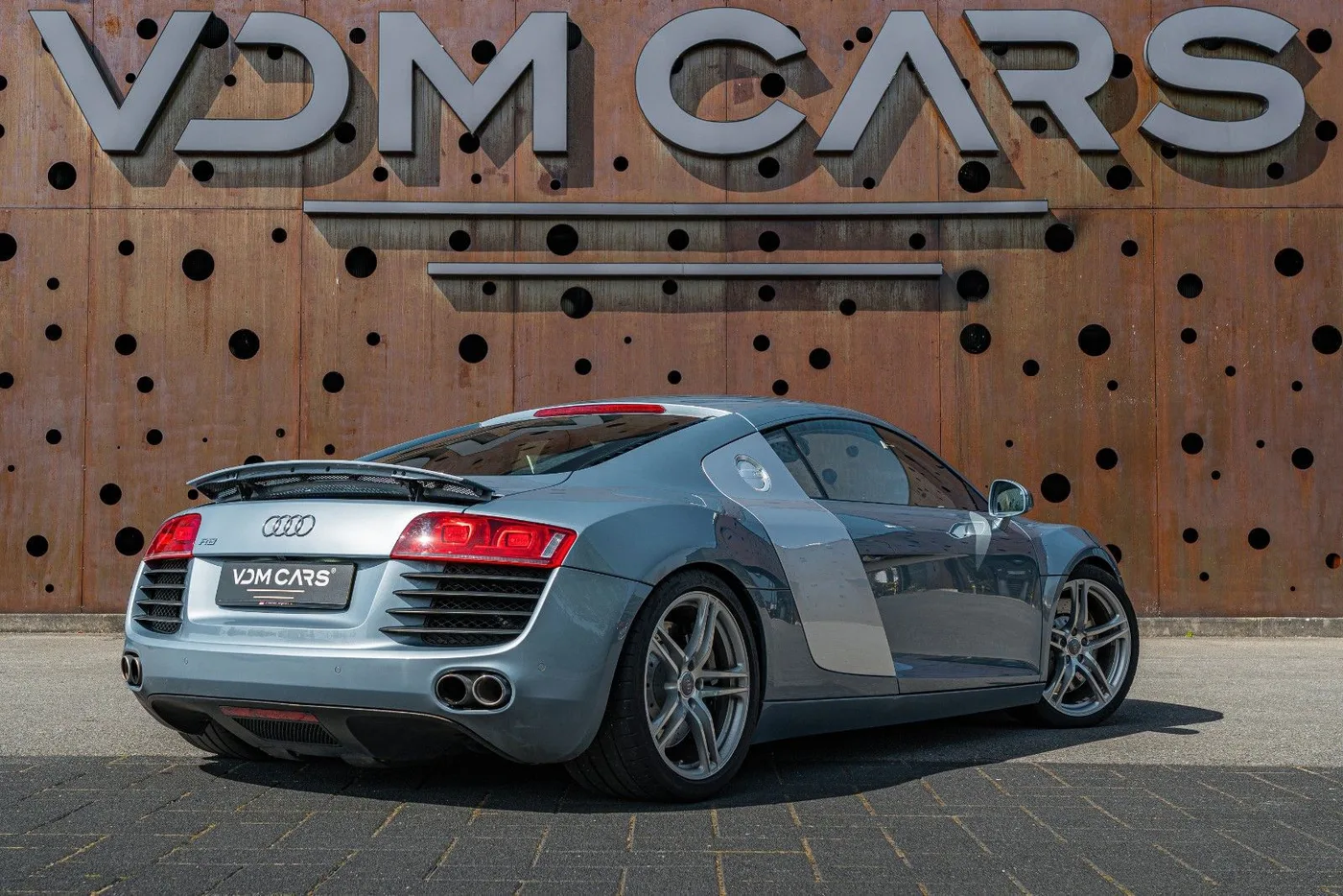 2008 Audi R8 4.2 FSI quattro angeboten von einem Supersportwagenhändler in Gronau, Deutschland, Foto 6 von 25