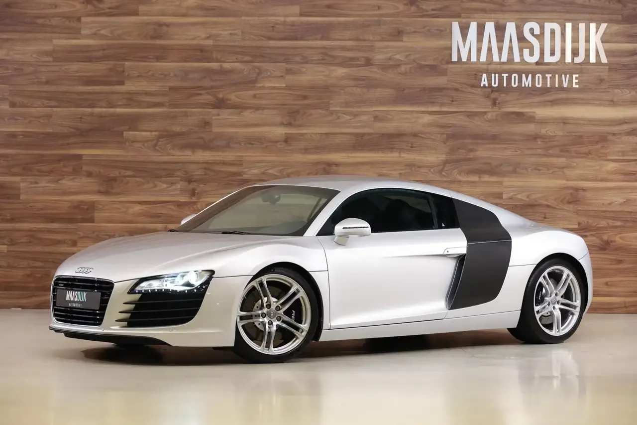 2008 Audi R8 V8 angeboten von einem Fachhändler in Werkendam, Niederlande, Hauptfoto