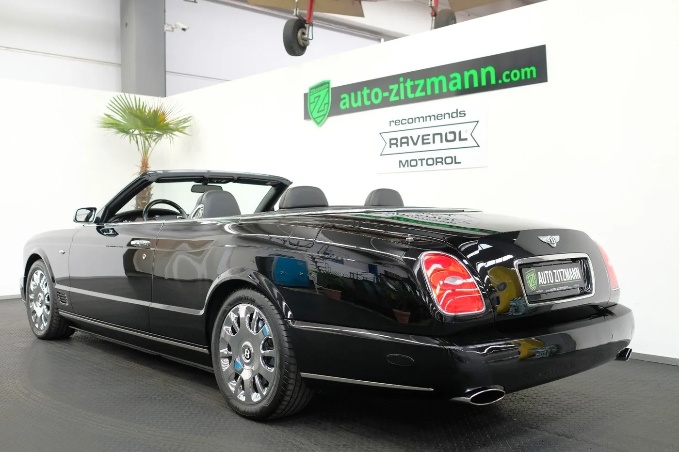 2008 Bentley Azure angeboten von einem Fachhändler in Nuremberg, Deutschland, Foto 4 von 15