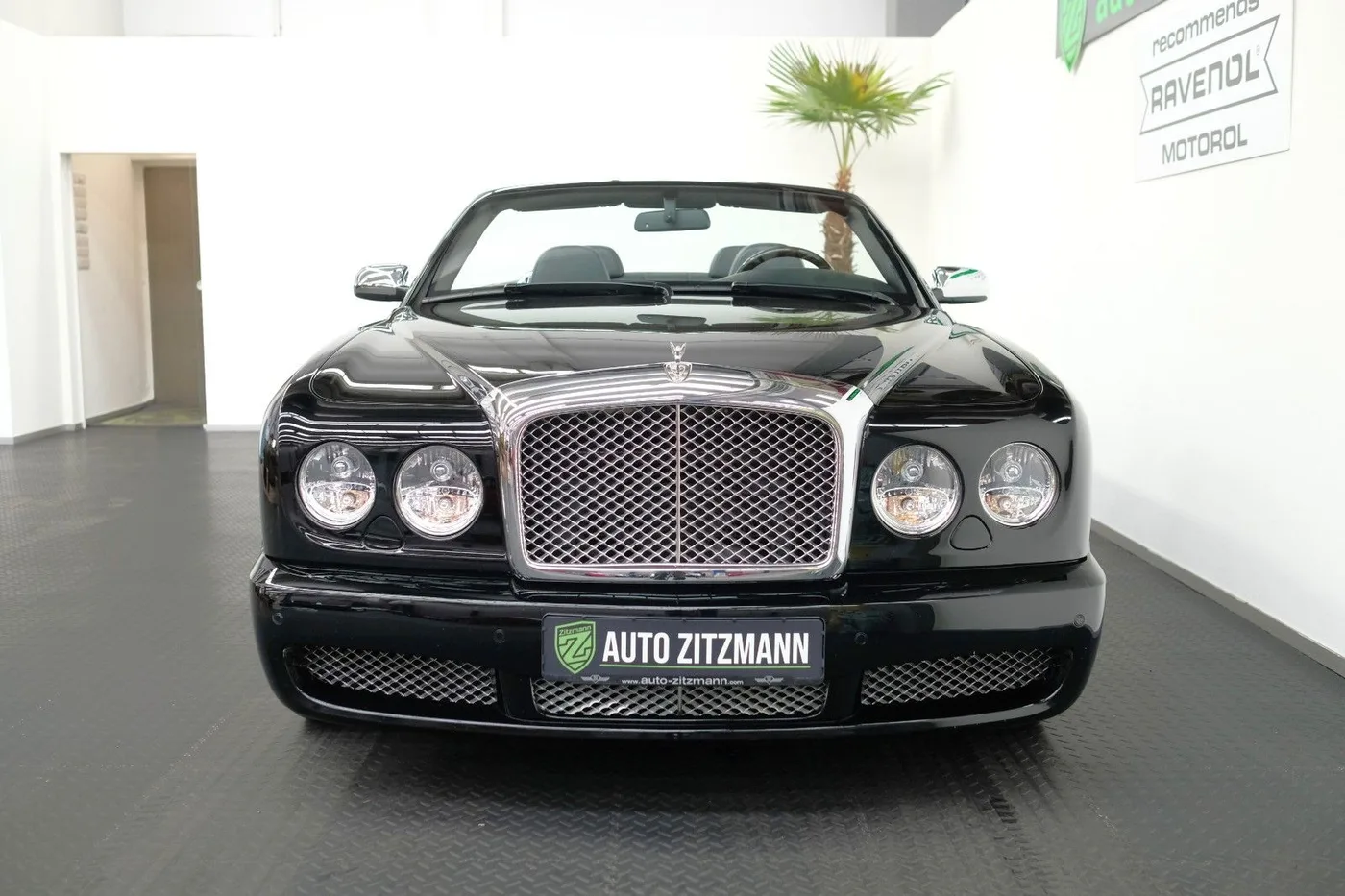 2008 Bentley Azure angeboten von einem Fachhändler in Nuremberg, Deutschland, Foto 5 von 15