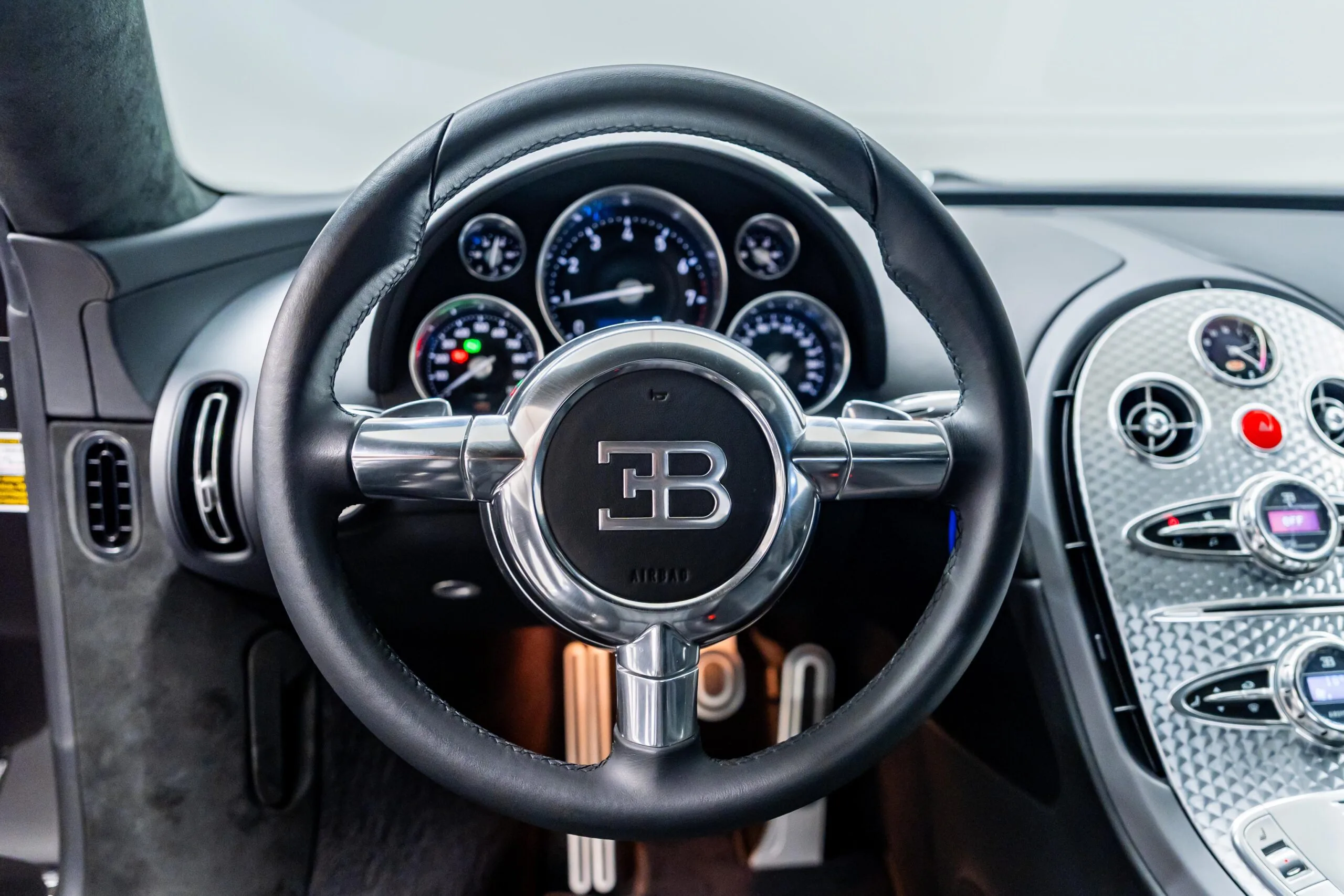 2008 Bugatti Veyron Pur Sang, 15/24