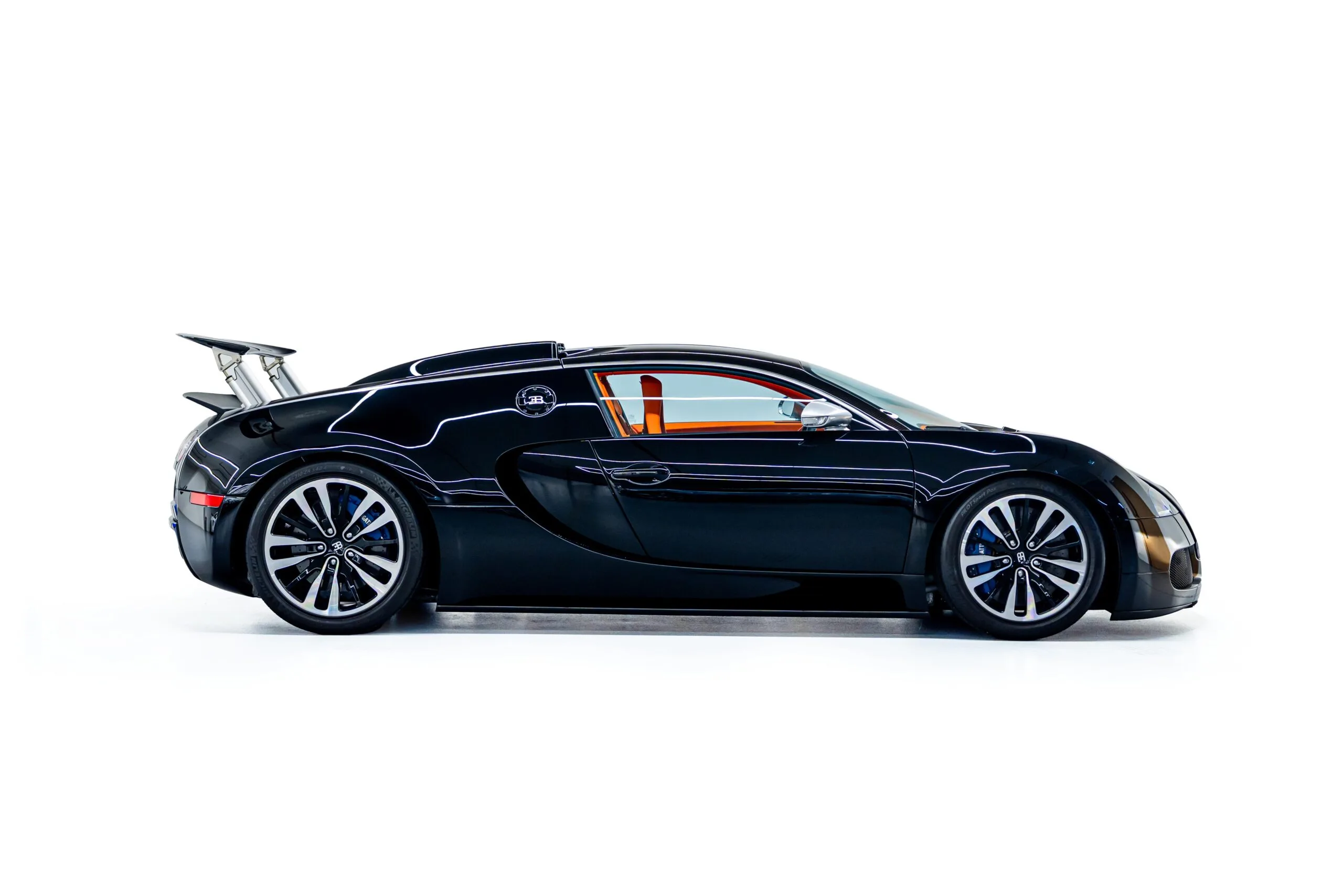 2008 Bugatti Veyron Sang Noir, 4/27