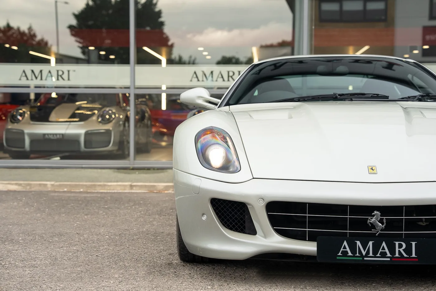 2008 Ferrari 599 GTB Fiorano offered by a supercar dealer in Preston, United Kingdom, photo 6 of 25