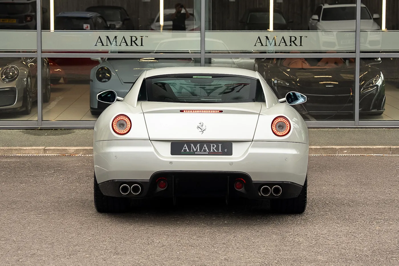 2008 Ferrari 599 GTB Fiorano offered by a supercar dealer in Preston, United Kingdom, photo 8 of 25