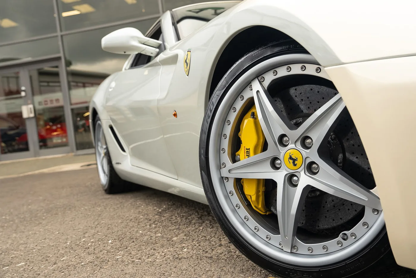 2008 Ferrari 599 GTB Fiorano offered by a supercar dealer in Preston, United Kingdom, photo 16 of 25