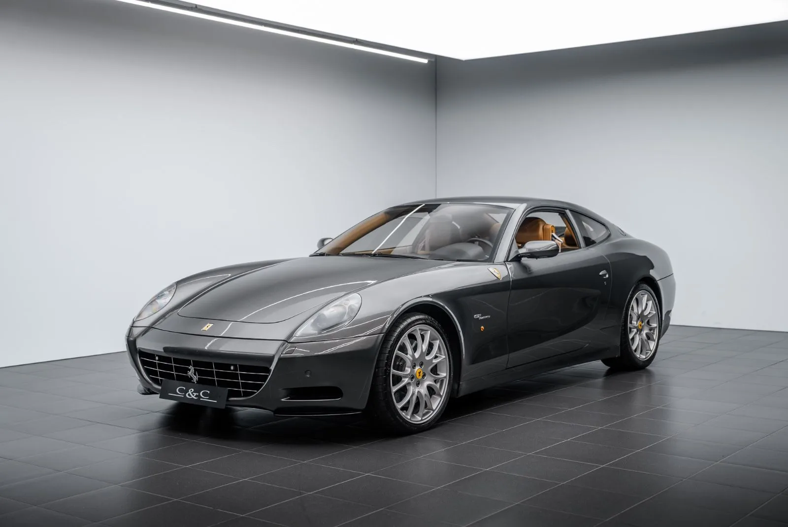 2008 Ferrari 612 Scaglietti F1 offered by a specialist dealer in Putzbrunn, Germany, main photo