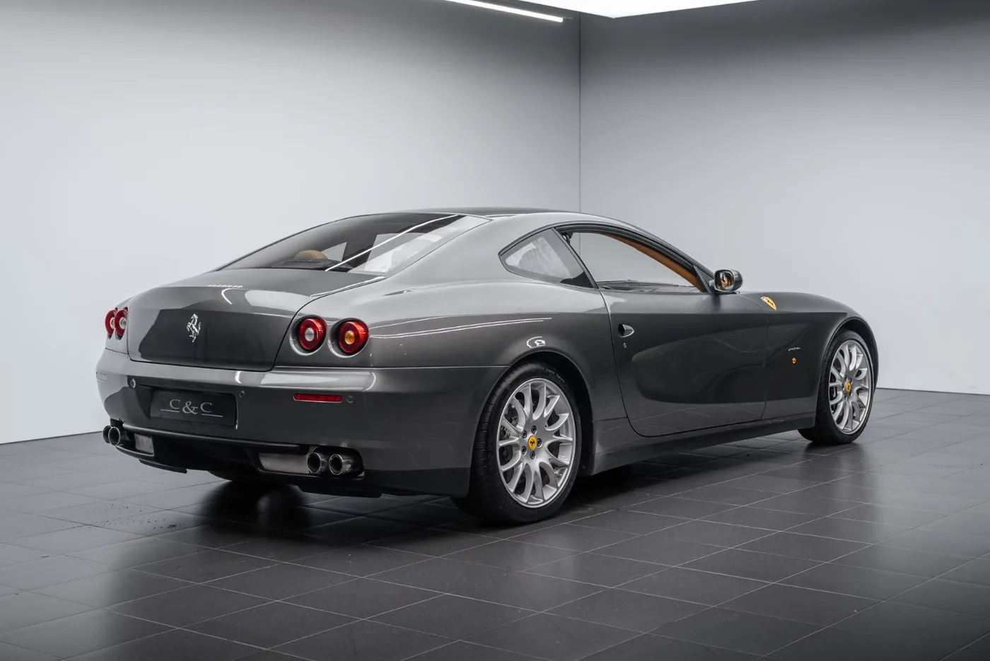 2008 Ferrari 612 Scaglietti F1 offered by a specialist dealer in Putzbrunn, Germany, photo 3 of 17