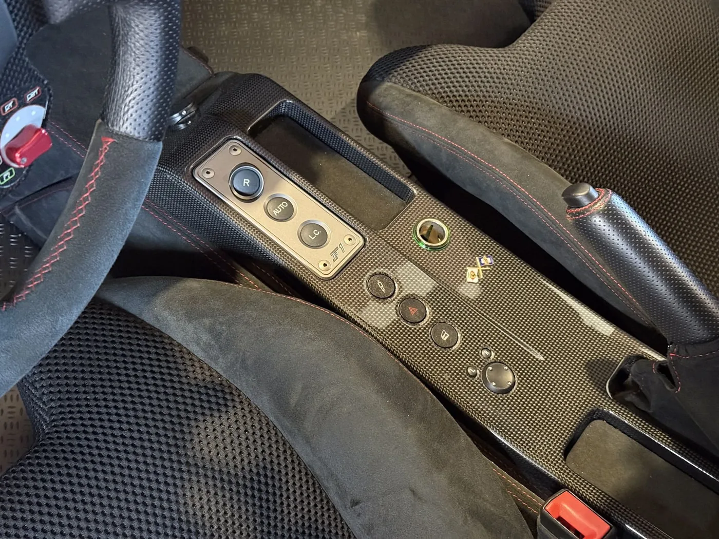 2008 Ferrari 430 Scuderia angeboten von einem Fachhändler in Lucca, Italien, Foto 16 von 25