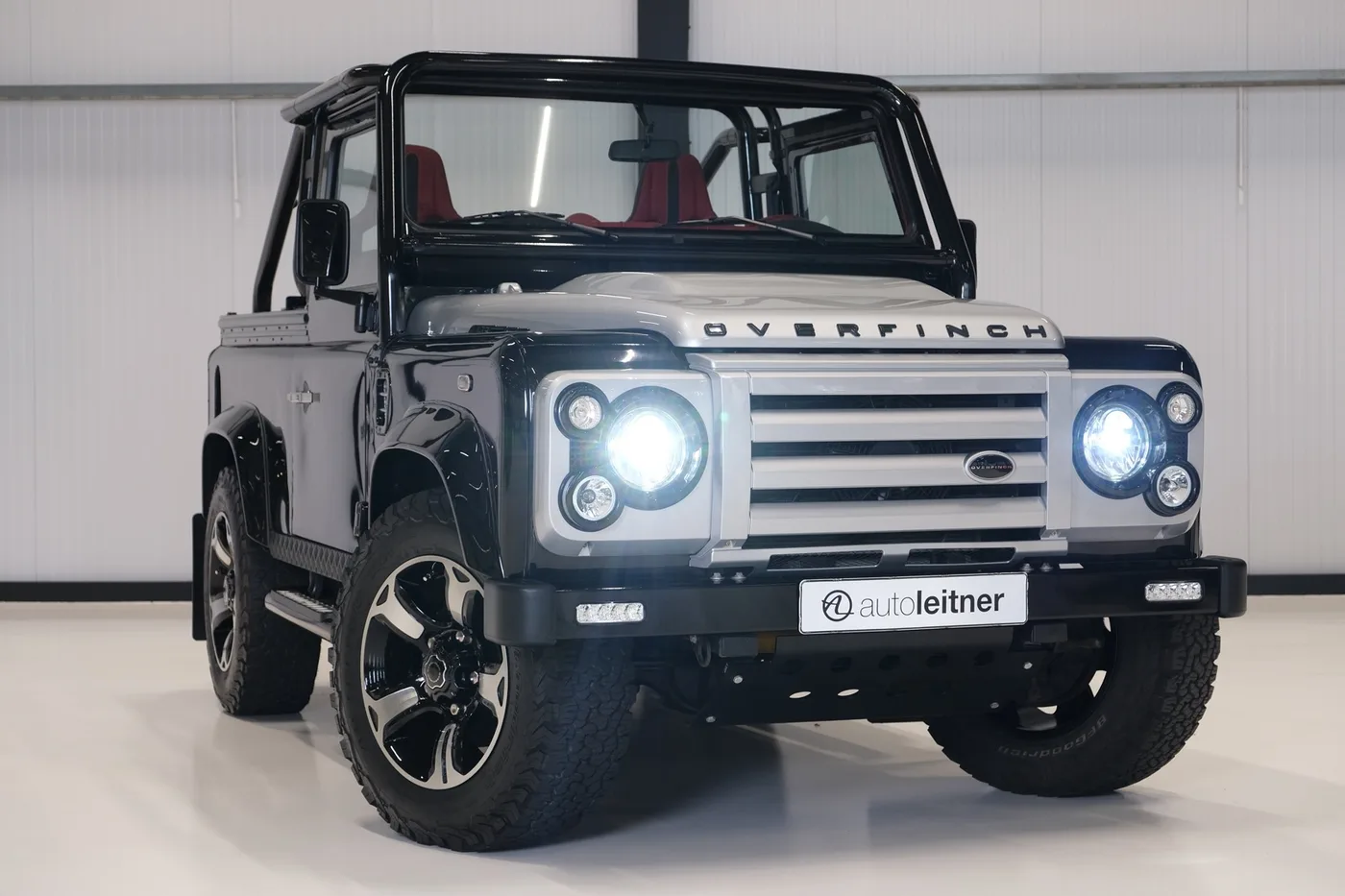 2008 Land Rover Defender 90 SVX angeboten von einem Oldtimerhändler in Alkmaar, Niederlande, Foto 7 von 15