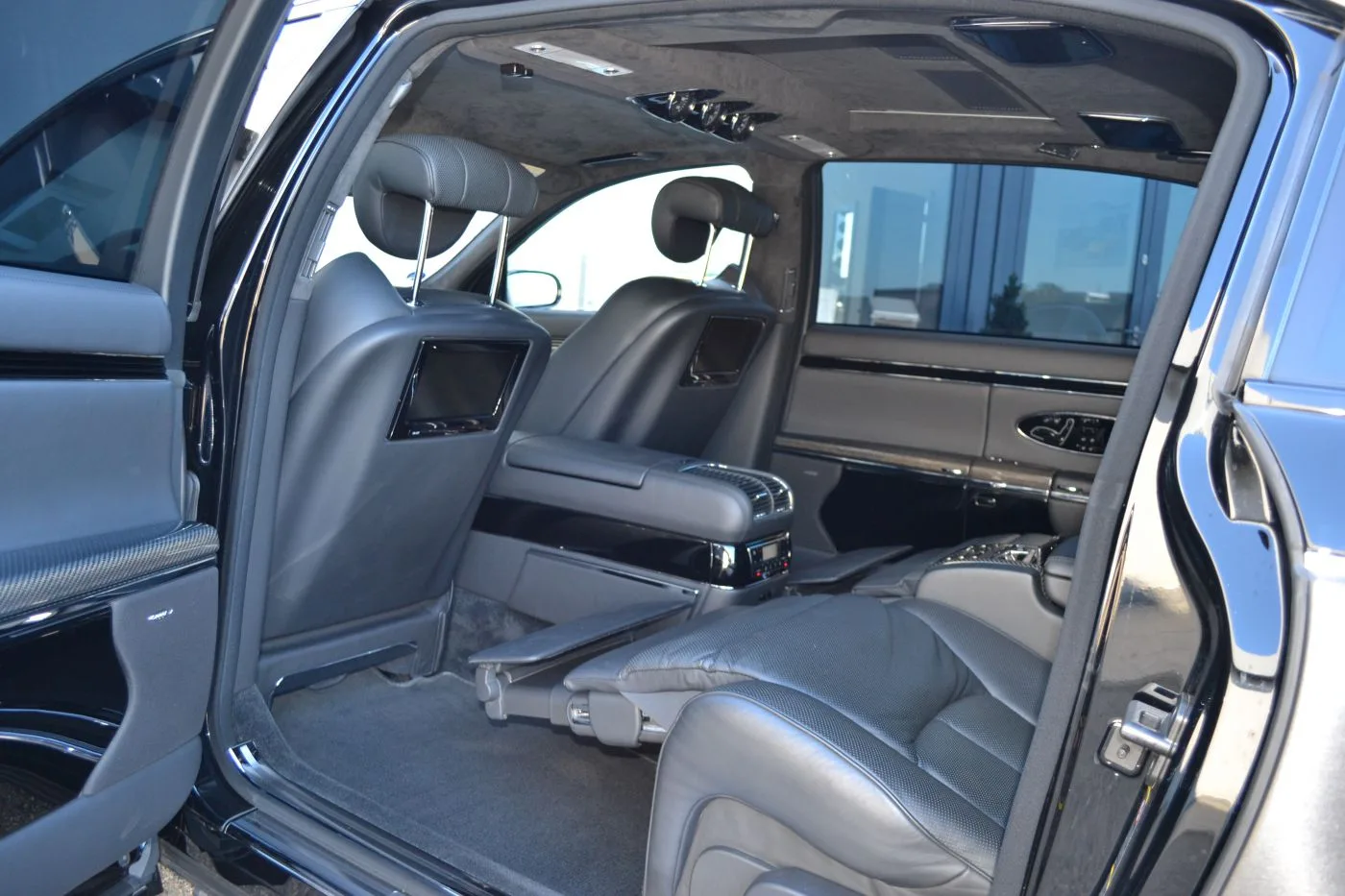 2008 Maybach 62 S angeboten von einem Fachhändler in Písek, Tschechien, Foto 11 von 18