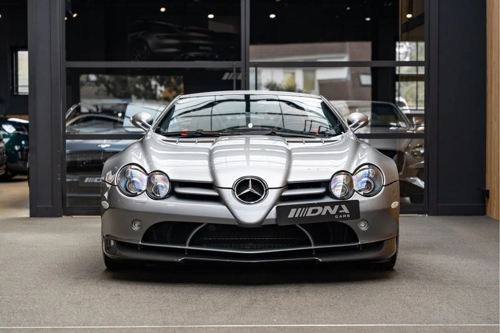 2008 Mercedes-Benz SLR McLaren 722 S Roadster, 2/30
