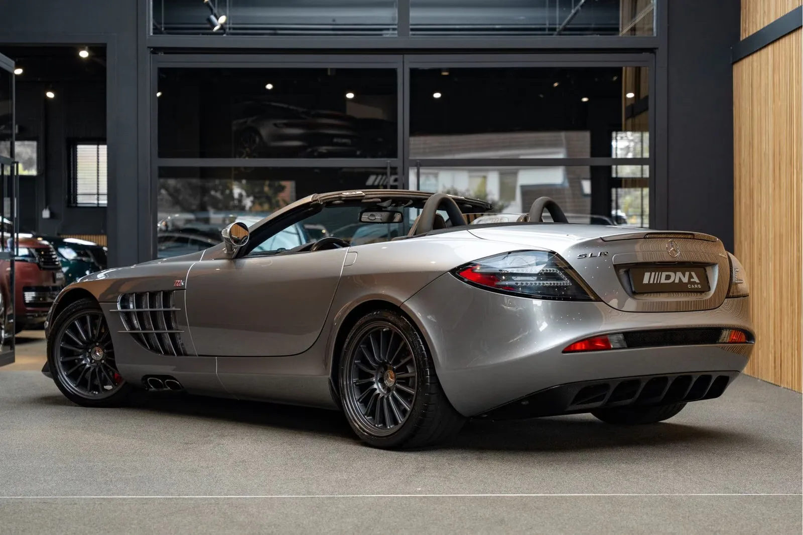 2008 Mercedes-Benz SLR McLaren 722 S Roadster, 5/30